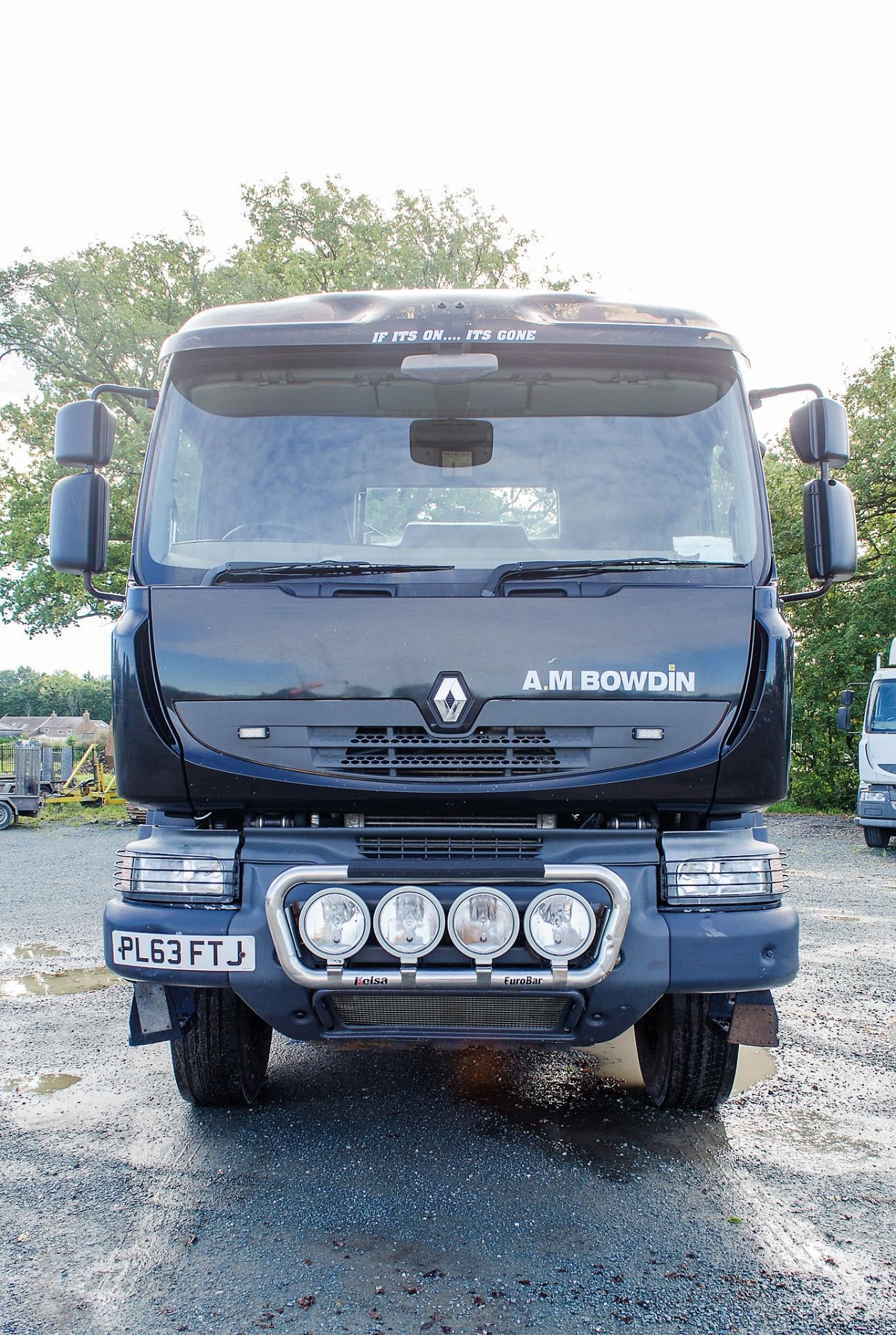 Renault Kerax 430  Euro 5  32 tonne 8x4 hook loader lorry Registration Number: PL63 FTJ Date of - Image 5 of 19