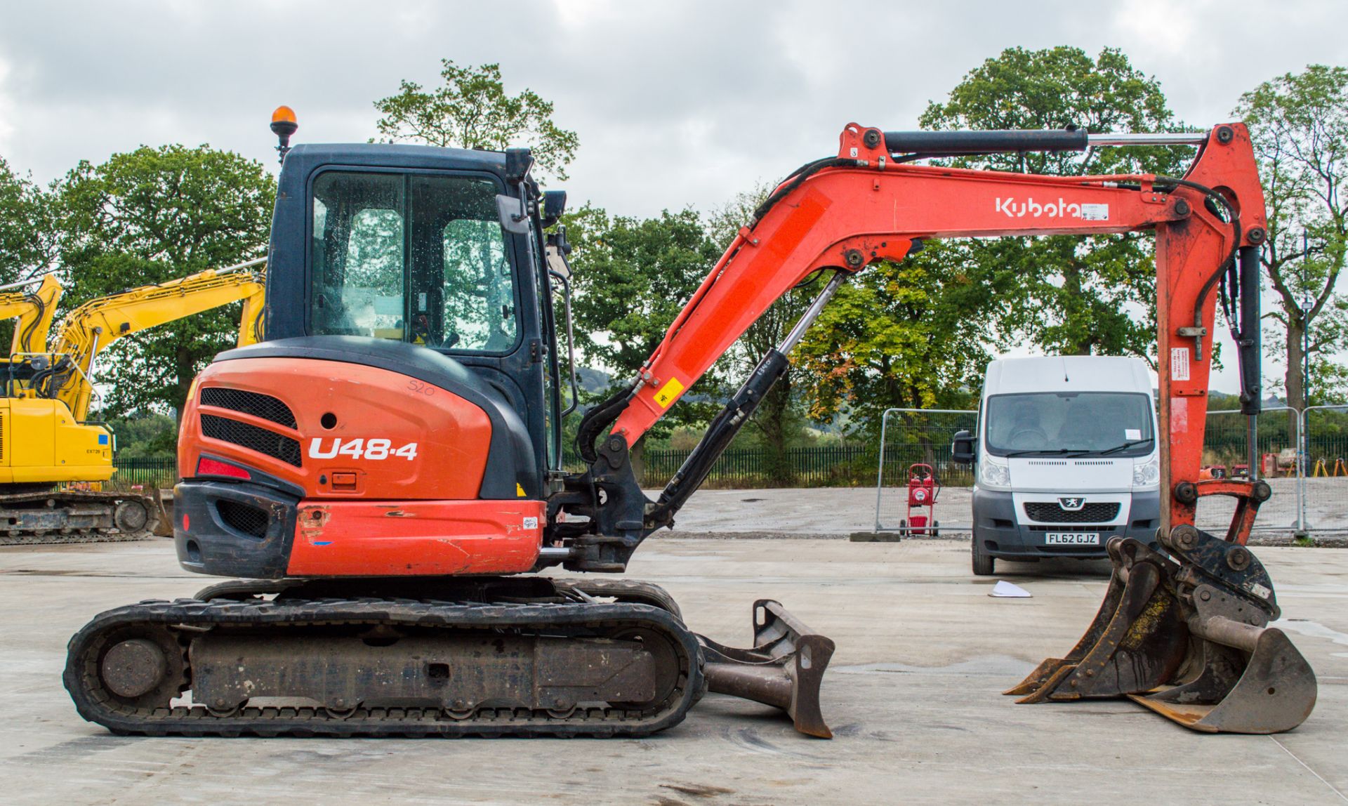 Kubota U48-4 4.8 tonne rubber tracked excavator Year: 2011 S/N: 50890 Recorded Hours: 4472 c/w - Image 7 of 18