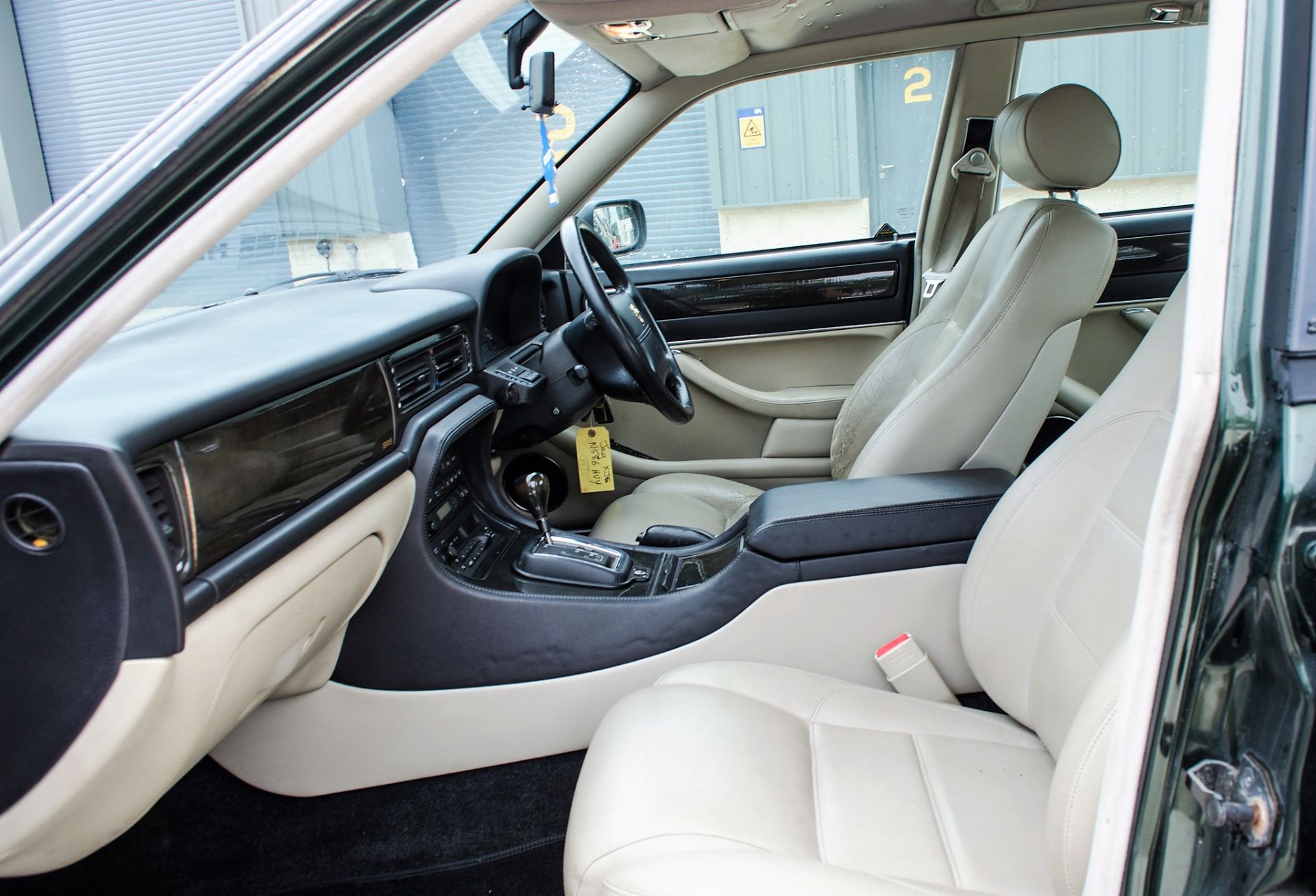 Jaguar XJ6 3.2 Sport petrol automatic 4 door saloon car Registration Number: N586 HUY Date of - Image 20 of 28