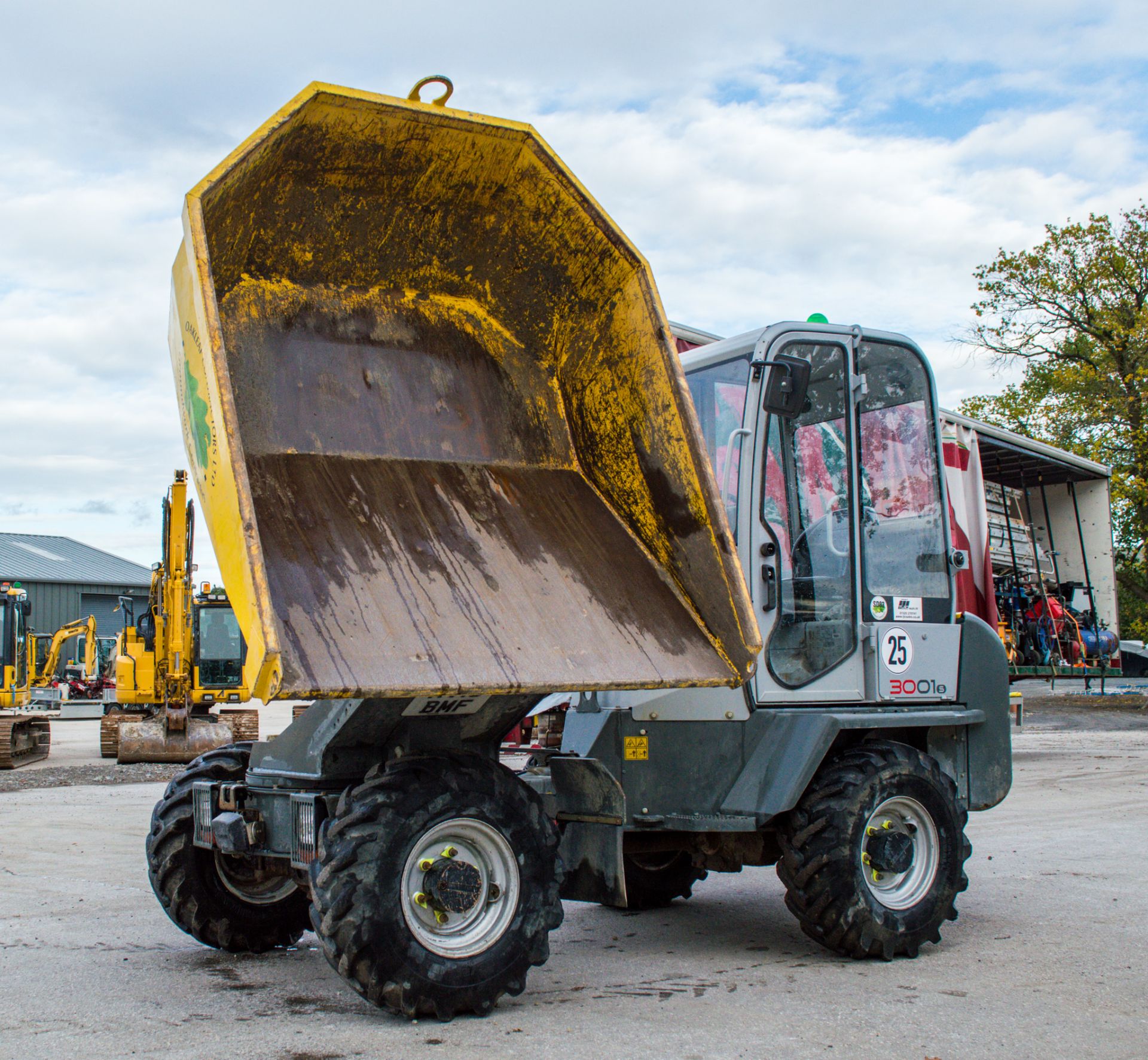 Wacker Neuson 3001 3 tonne cabbed swivel skip dumper Year: 2019 S/N: 02573 Recorded Hours: 794 - Image 13 of 18