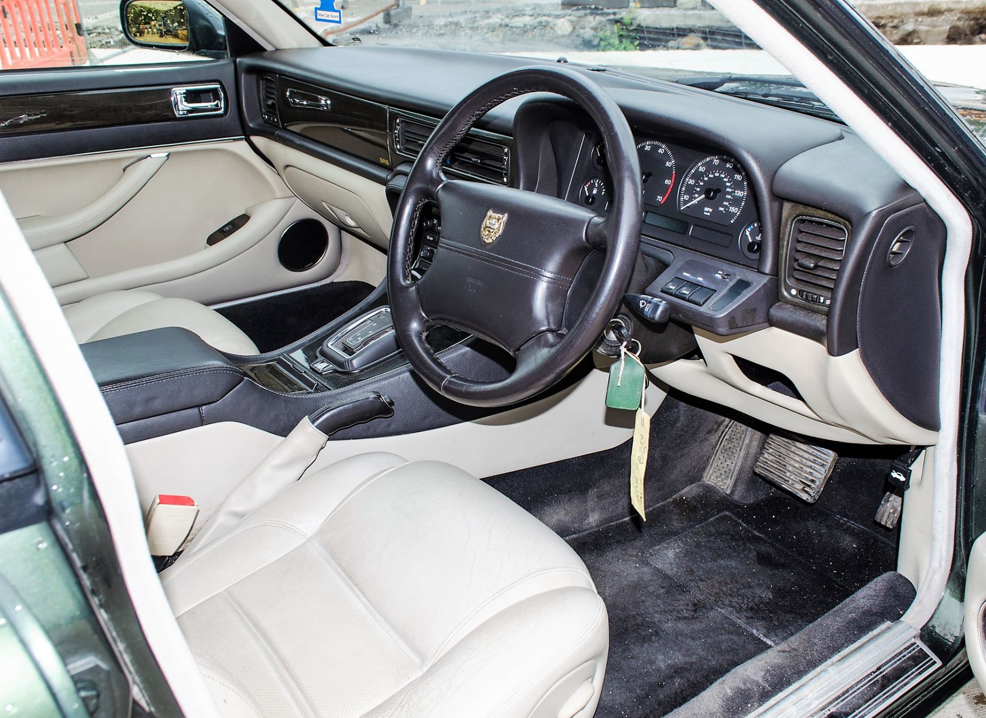 Jaguar XJ6 3.2 Sport petrol automatic 4 door saloon car Registration Number: N586 HUY Date of - Image 17 of 28