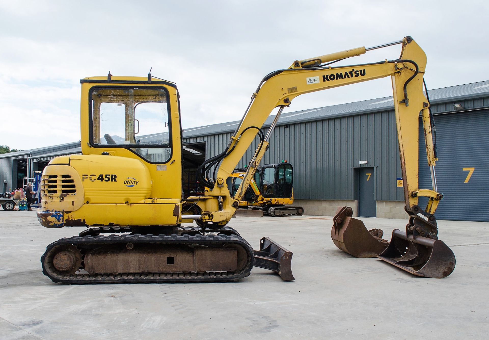 Komatsu PC45R 4.5 tonne rubber tracked mini excavator Year: 2004 S/N: 22289 Recorded Hours: 6109 - Image 7 of 20