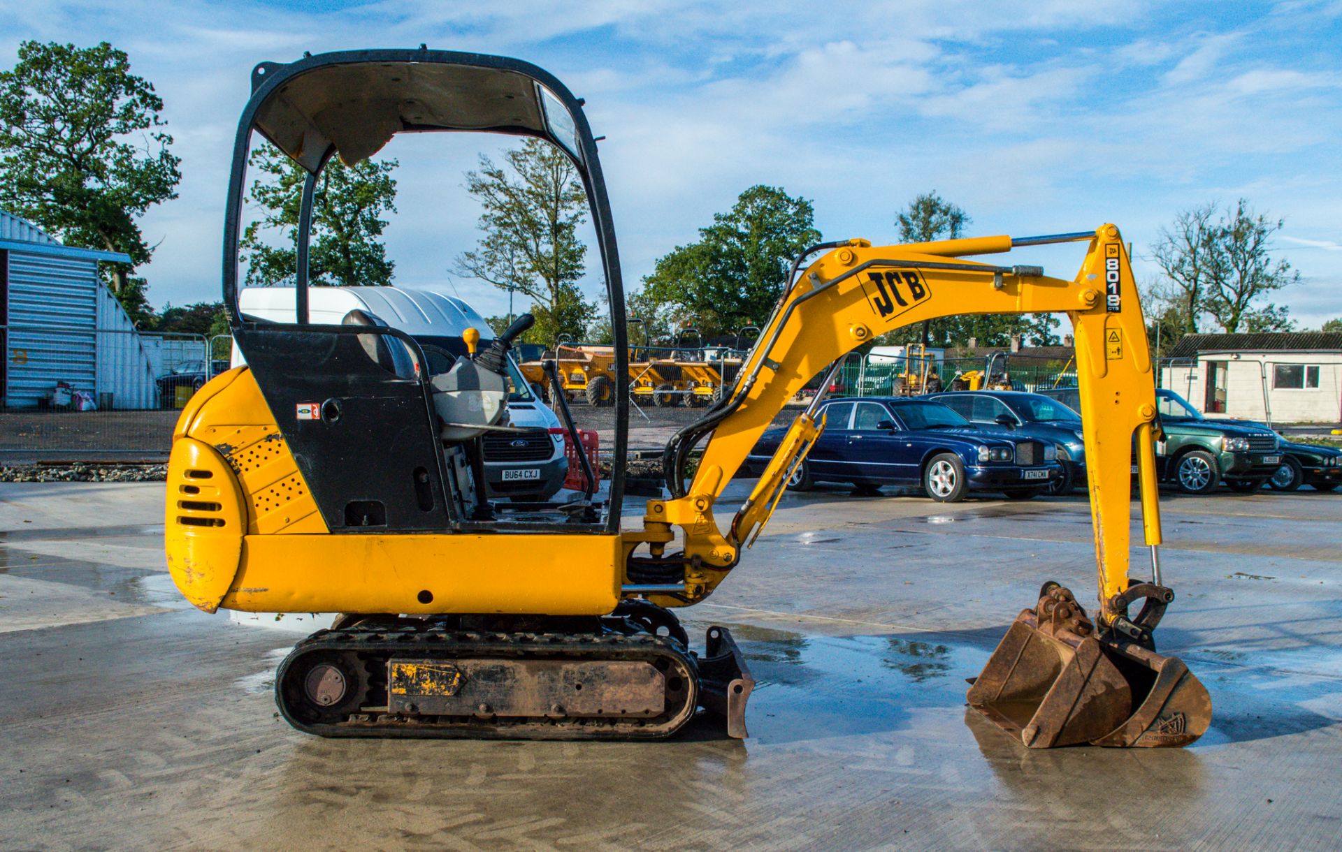 JCB 801.6 1.5 tonne rubber tracked mini excavator S/N: 7491 Recorded Hours: Not displayed (Clock - Image 7 of 17