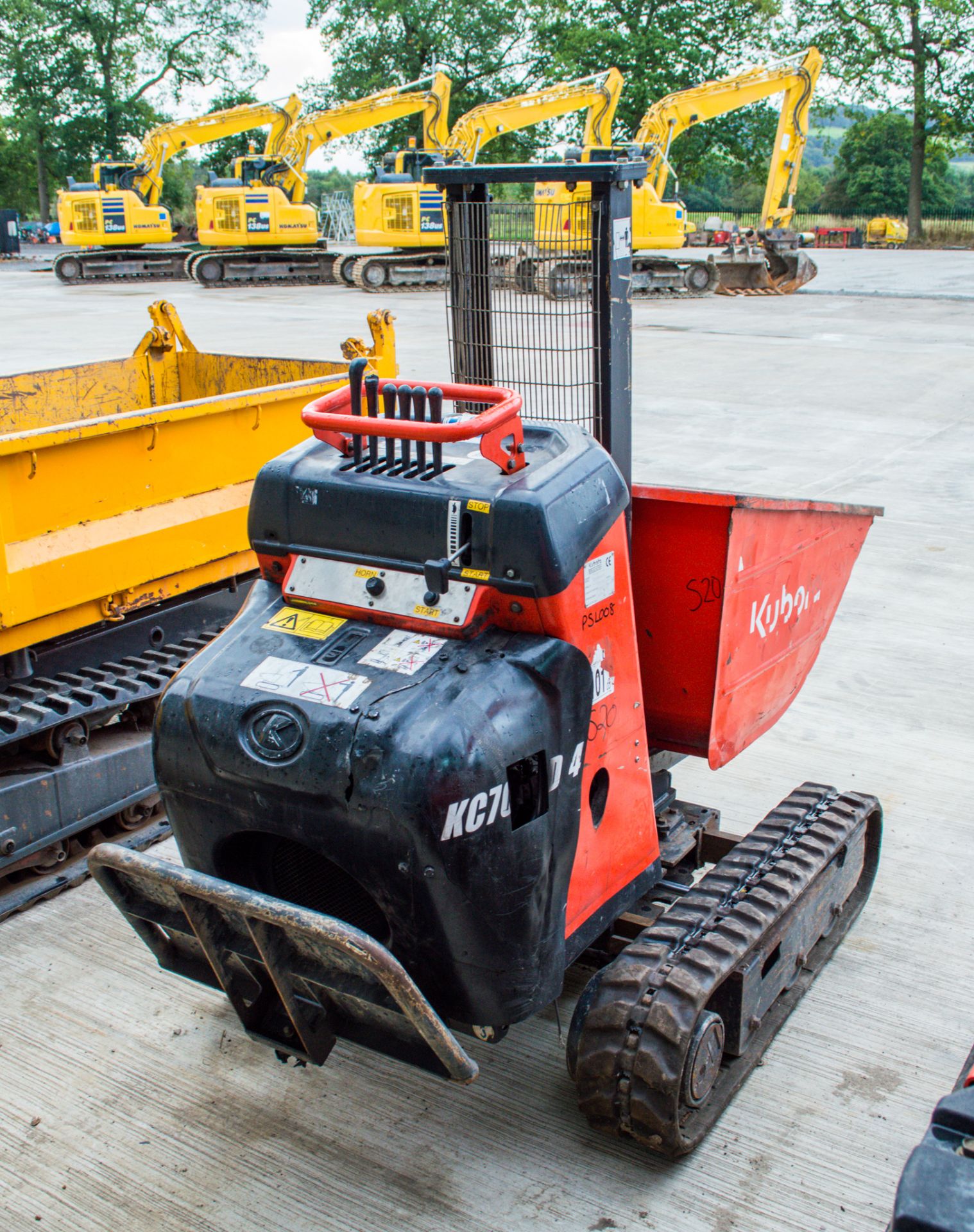 Kubota KC70V HD-4 0.7 tonne high-tip track dumper Year: 2017 S/N: 1PBK1 Recorded Hours: Clock not - Image 3 of 10