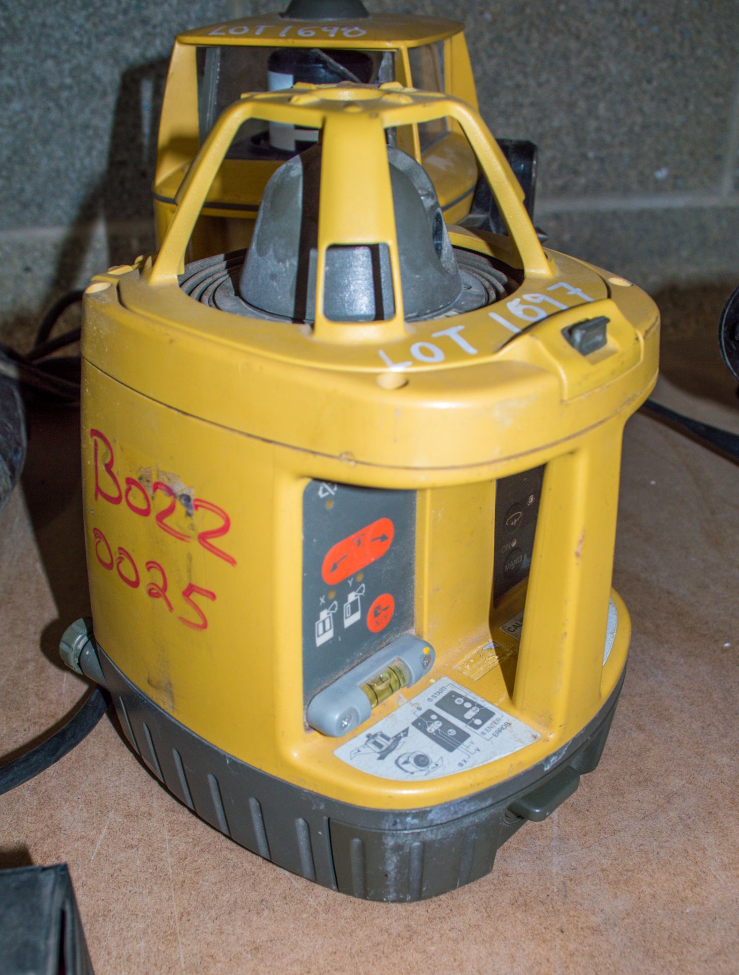 Topcon RL-VH4G rotating laser level B0220025