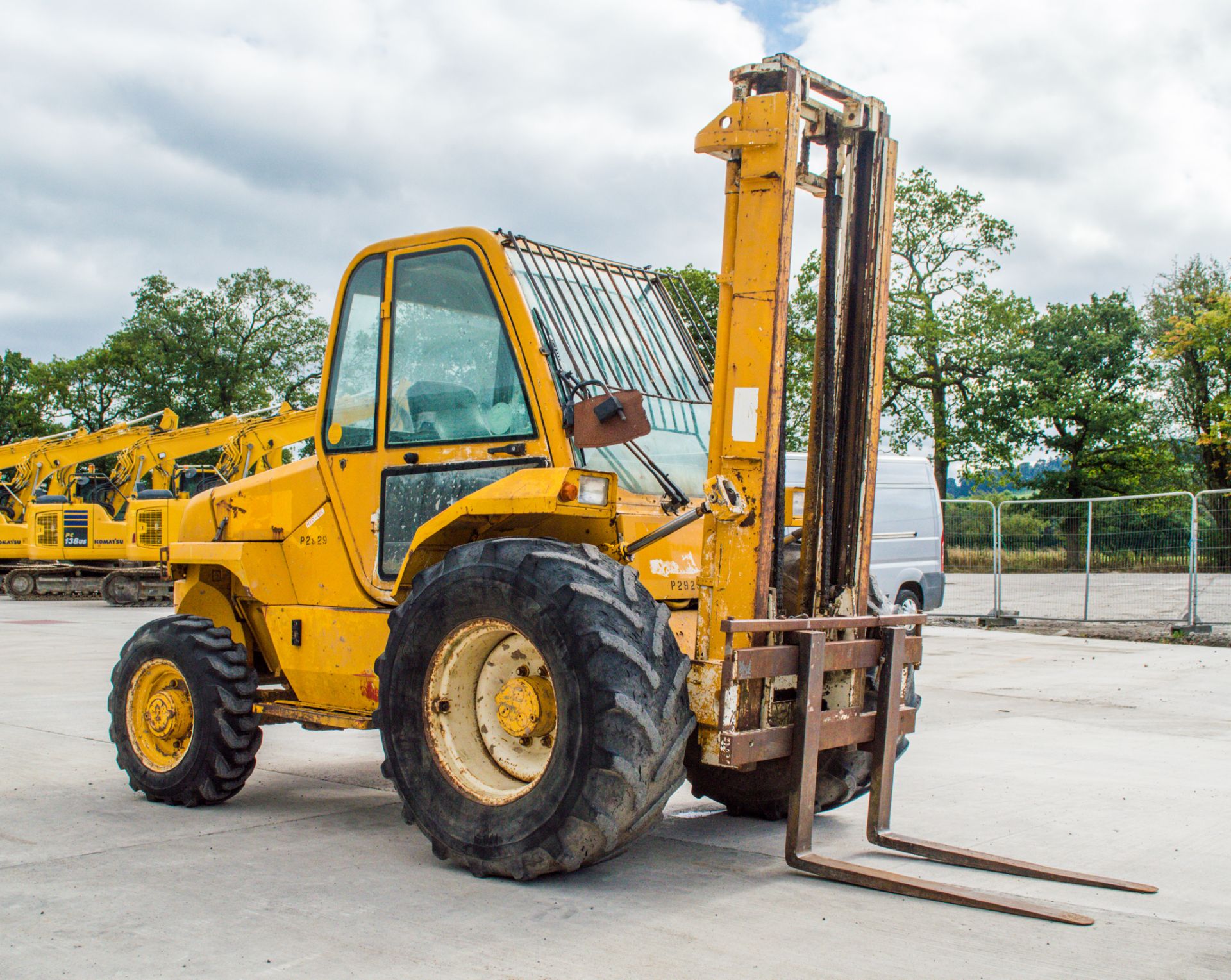 Manitou M26-4 rough terrain forklift Year; 1997 S/N: 123752 Recorded Hours: 4707 P2929 - Image 2 of 16