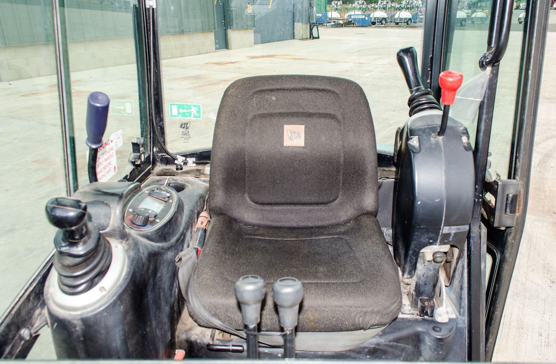 JCB 8016 CTS 1.5 tonne rubber tracked mini excavator Year: 2015 S/N: 2071738 Recorded Hours: 1882 - Image 16 of 20