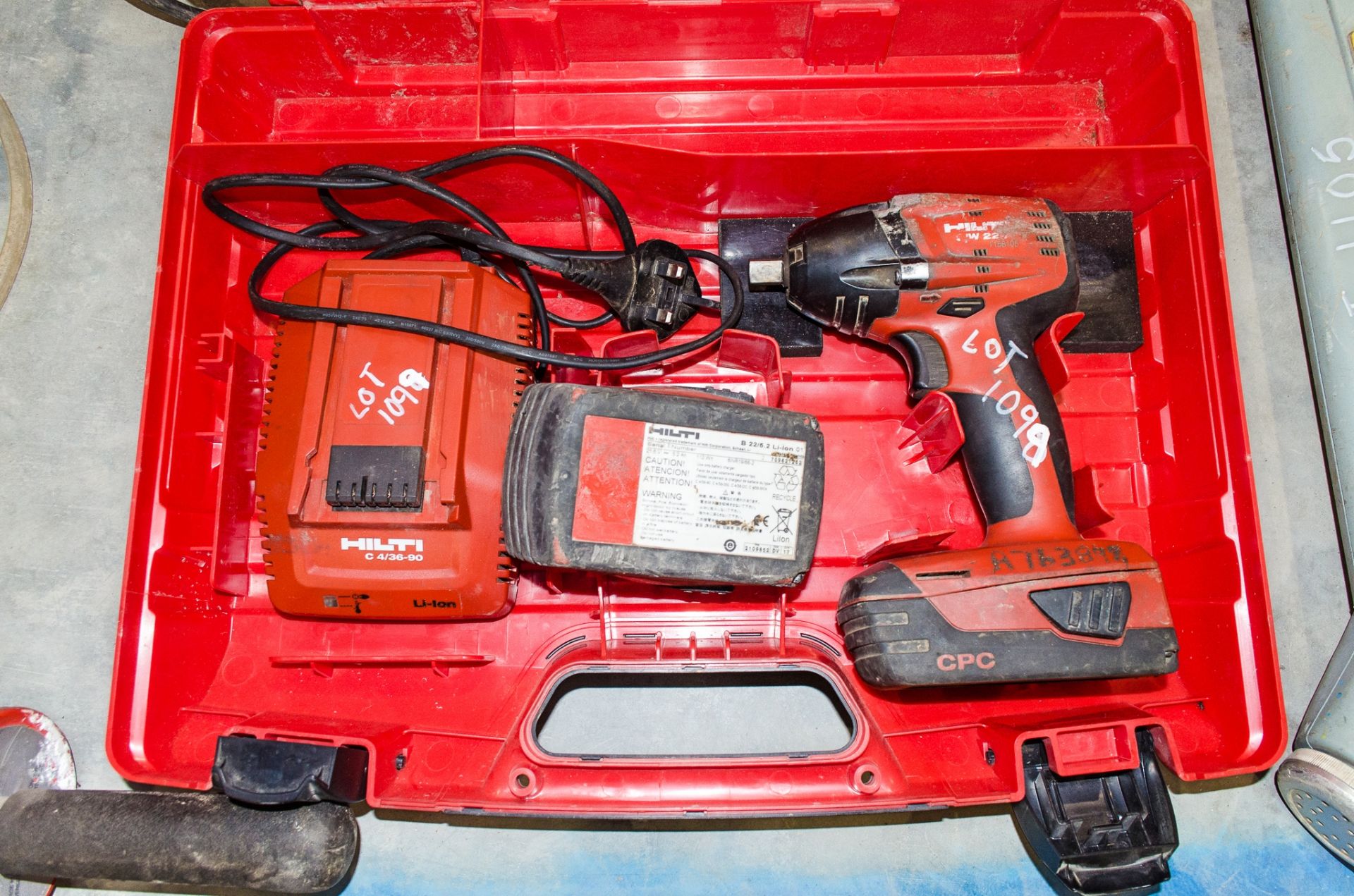 Hilti SIW 22-A OI cordless rotary hammer drill c/w 2 batteries, charger and carry case A762886