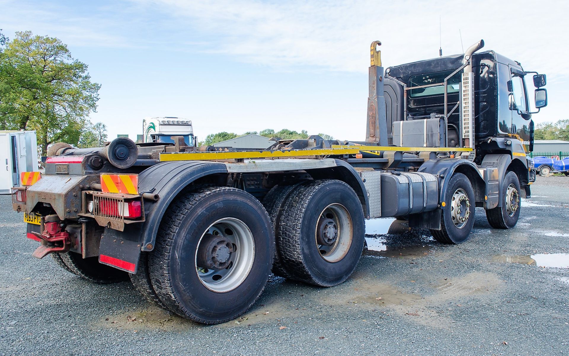 Renault Kerax 430  Euro 5  32 tonne 8x4 hook loader lorry Registration Number: PL63 FTJ Date of - Image 3 of 19