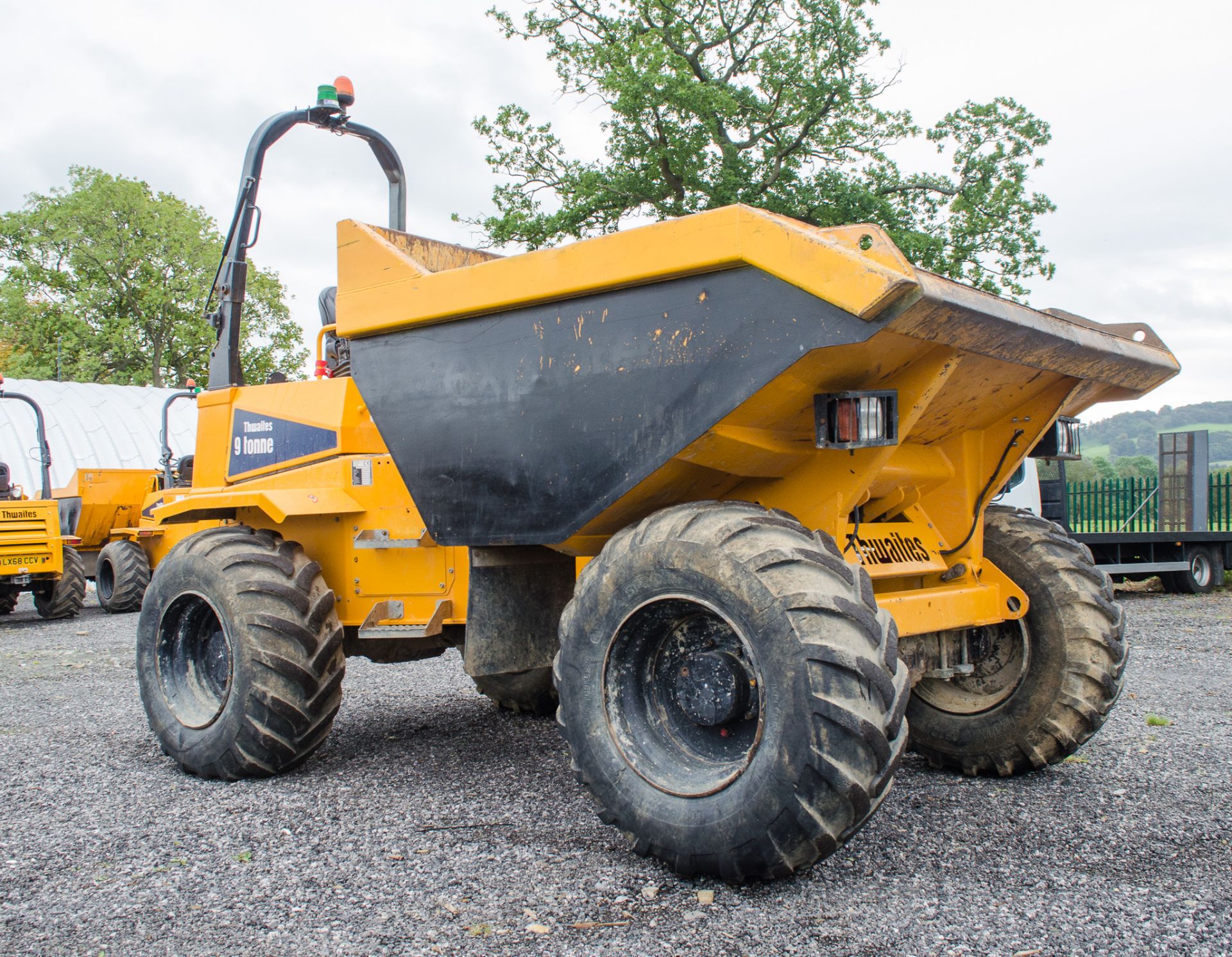 Thwaites 9 tonne straight skip dumper Year: 2018 S/N: 2090 Recorded Hours: 1081 c/w road light kit - Image 2 of 22