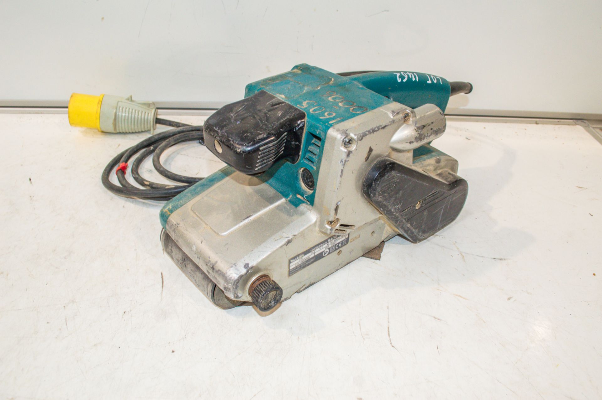 Makita 9404 110v belt sander 1605006