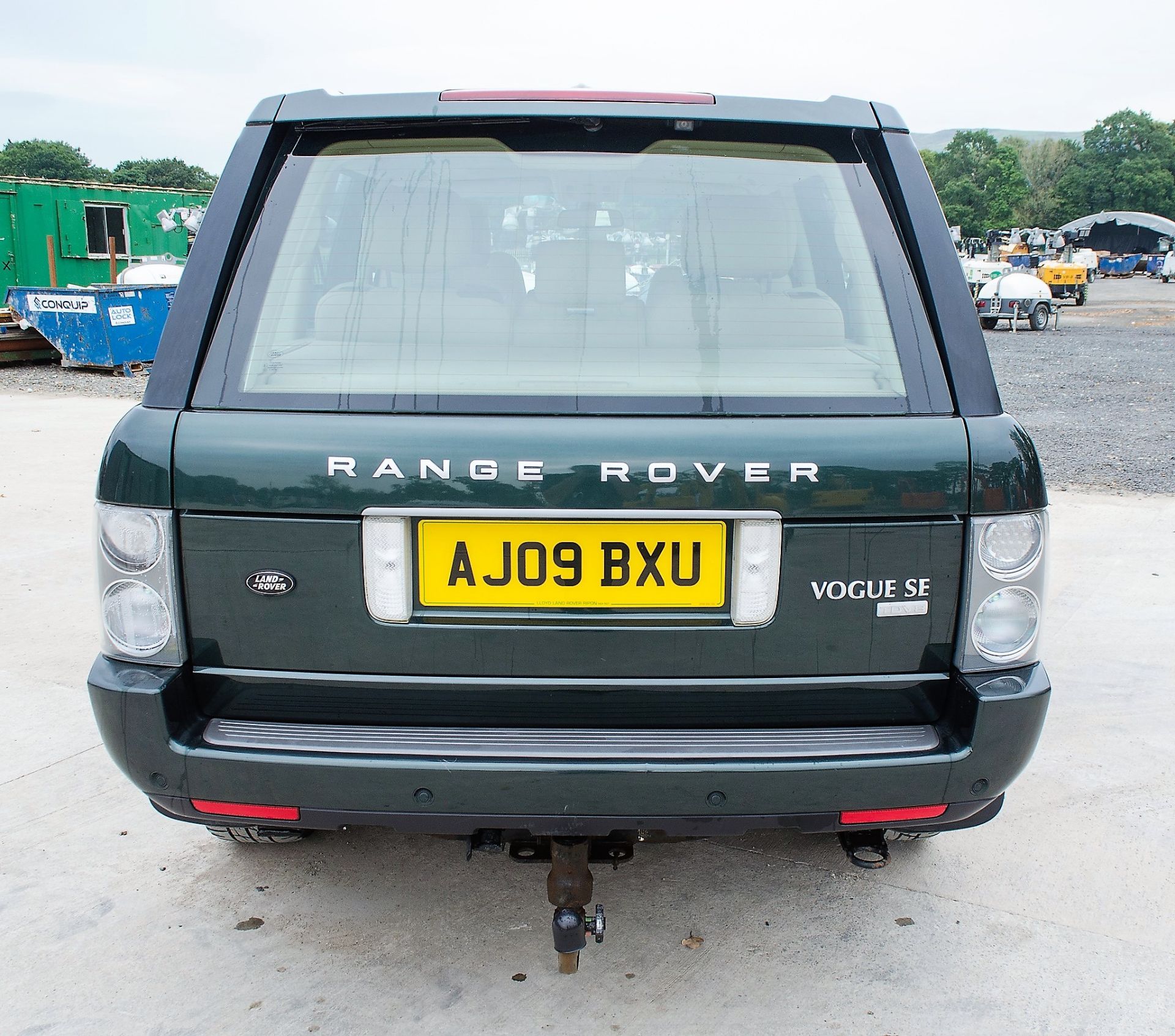 Range Rover Vogue SE TDV8 3.6 diesel 5 door 4wd estate car Registration Number: AJ09 BXU Date of - Image 6 of 33