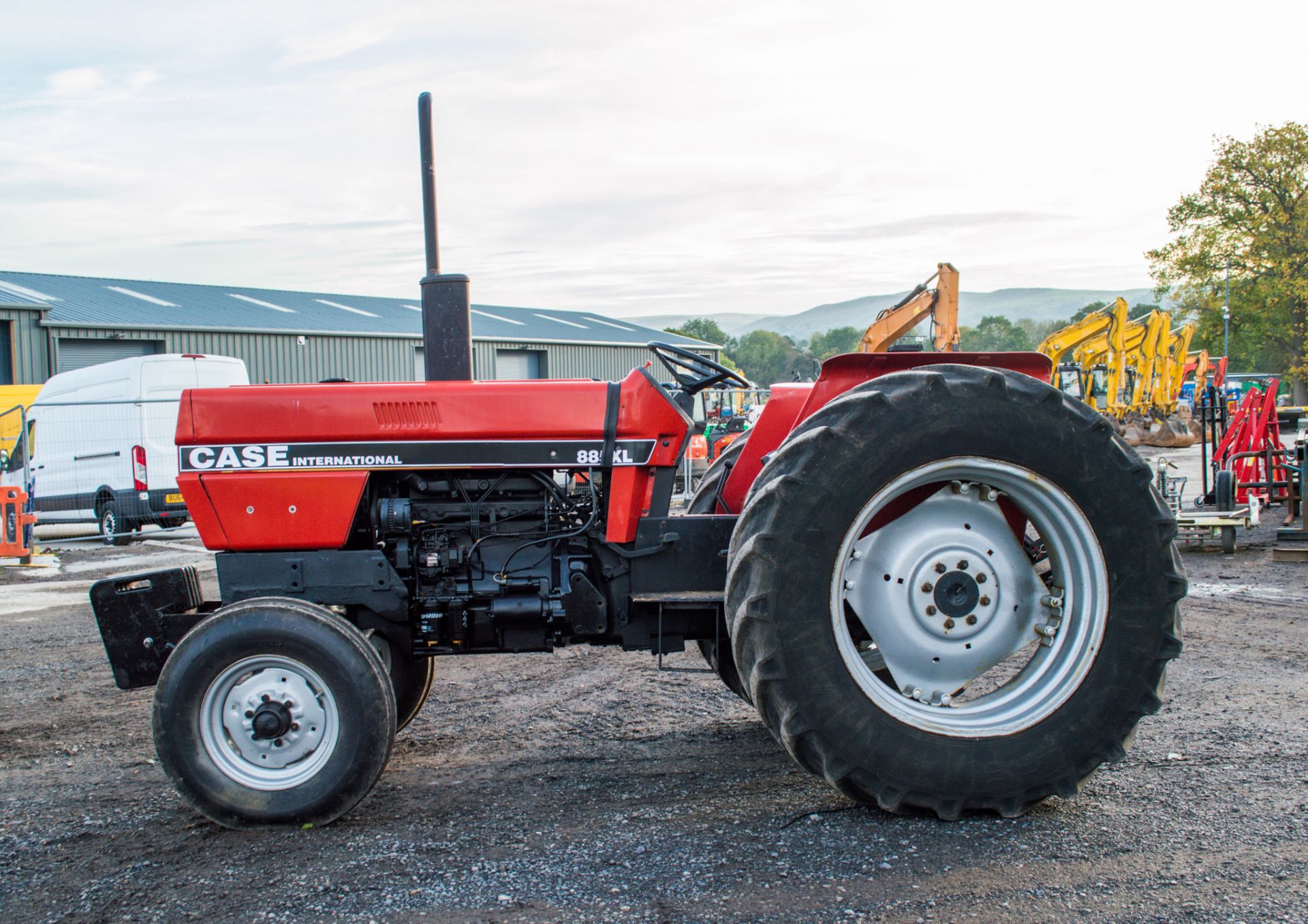 Case international 885 diesel 2WD tractor    Recorded hours: 3380 - Image 8 of 13