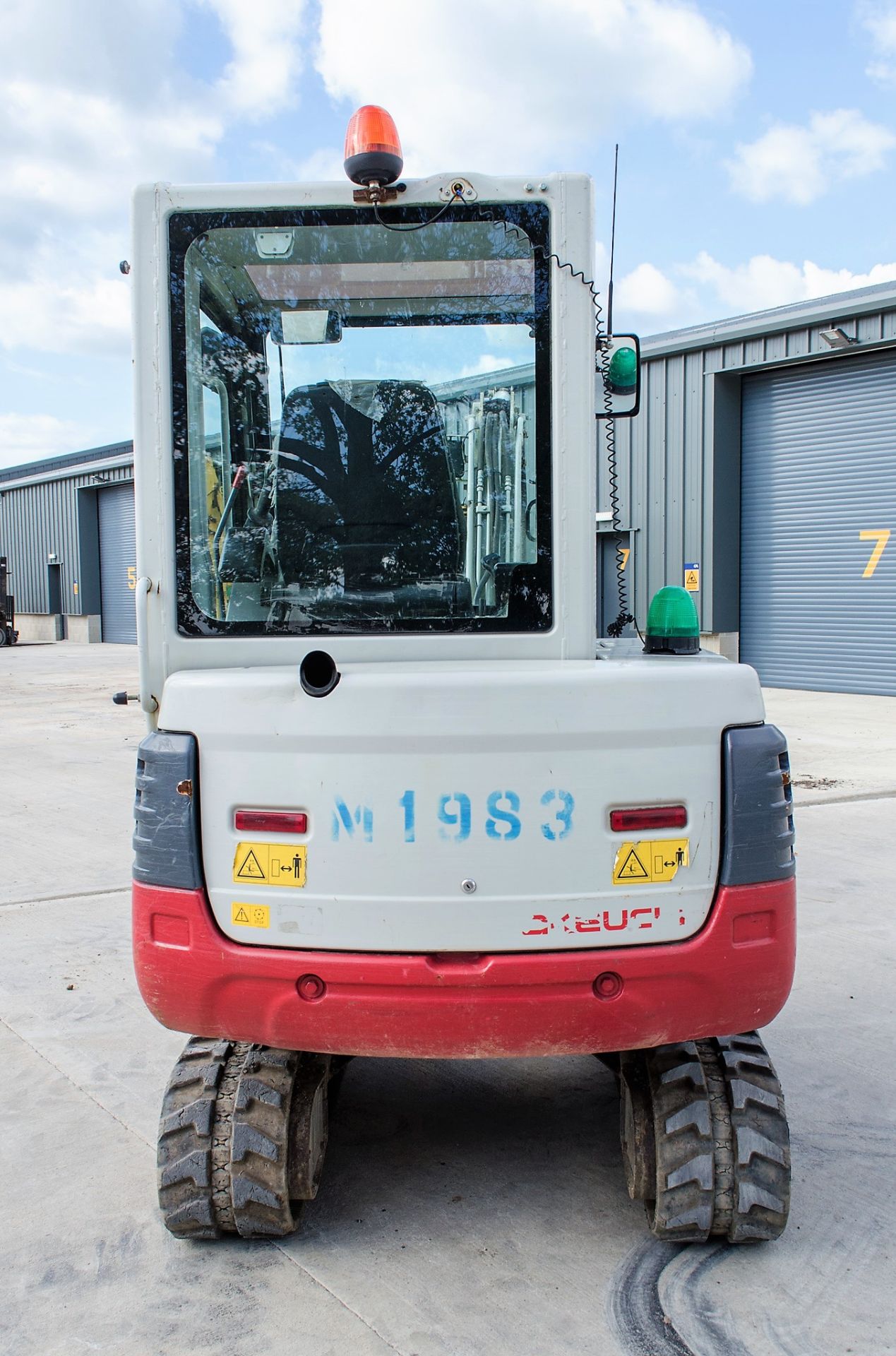 Takeuchi TB228 2.8 tonne rubber tracked mini excavator Year: 2015 S/N: 122804265 Recorded Hours: - Image 6 of 19