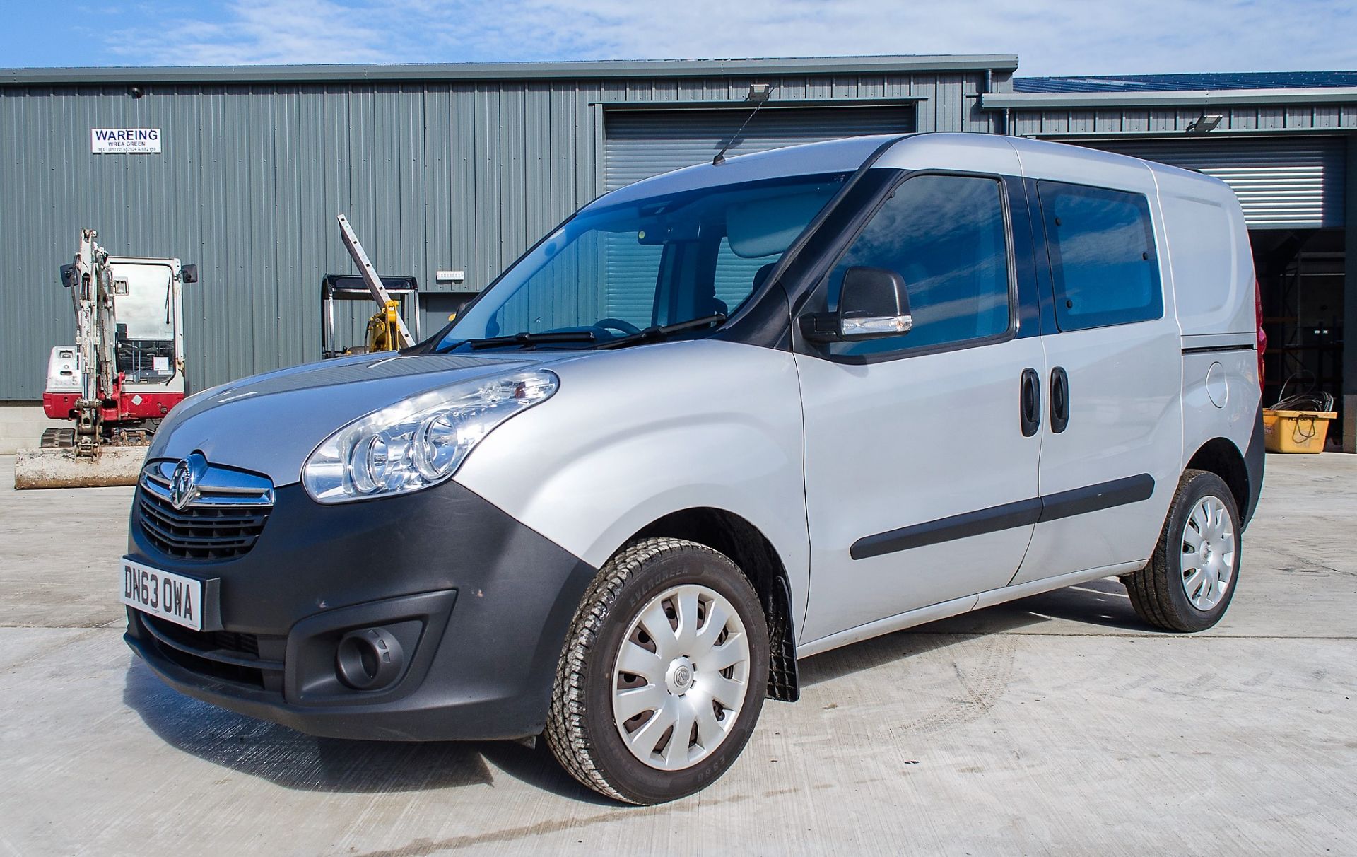 Vauxhall Combo 2300 1.3 CDTi Eco Flex glazed crew van Registration Number: DN63 OWA Date of