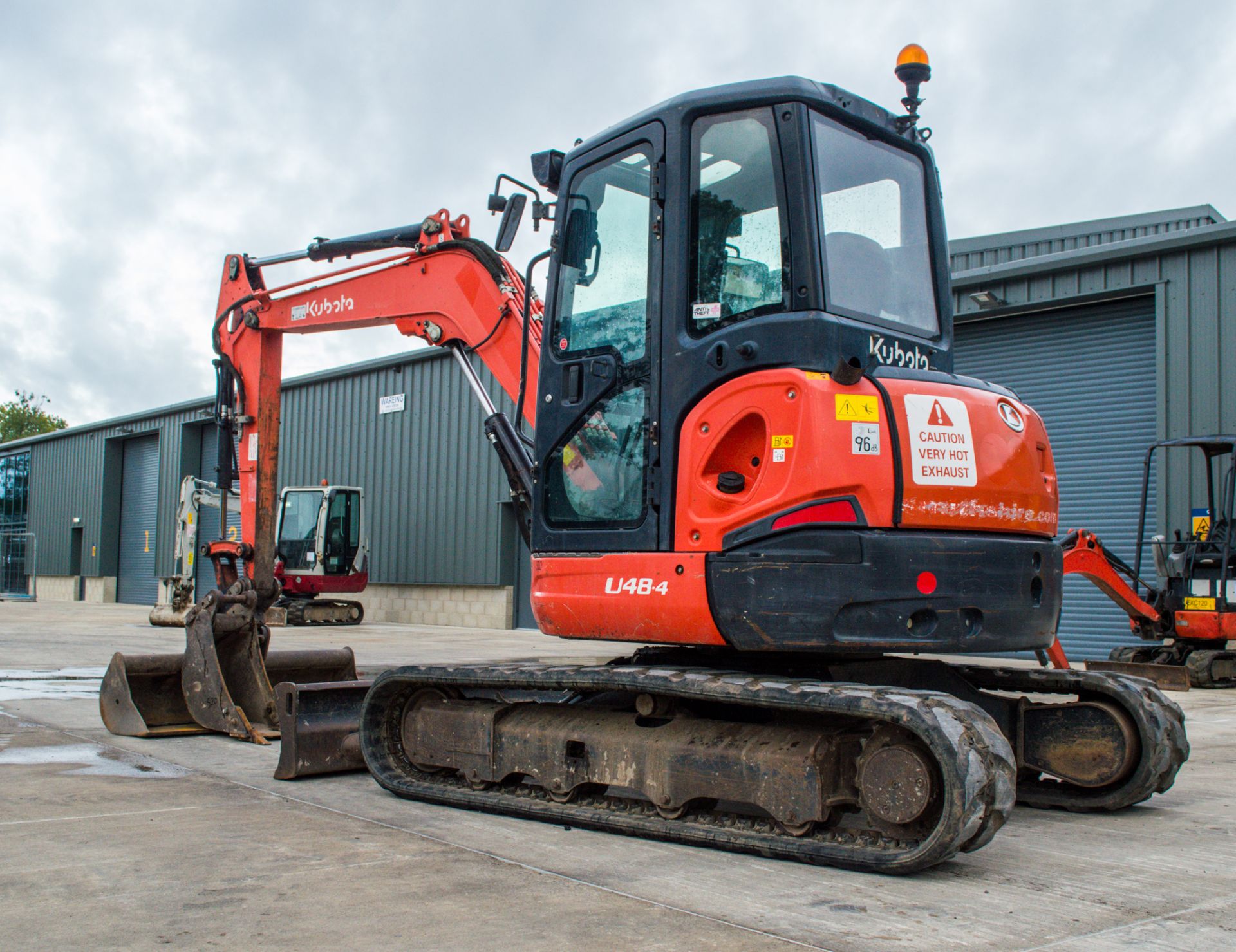 Kubota U48-4 4.8 tonne rubber tracked excavator Year: 2011 S/N: 50890 Recorded Hours: 4472 c/w - Image 4 of 18