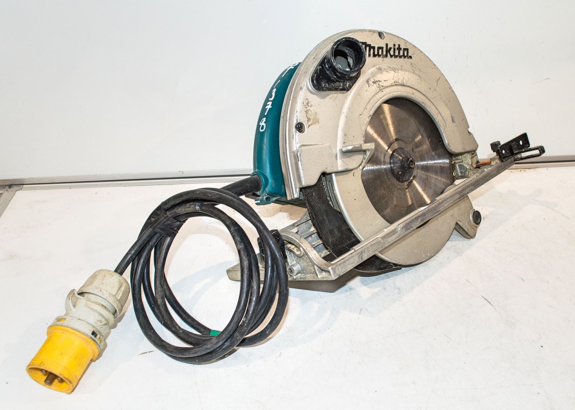 Makita 5903R 110v circular saw