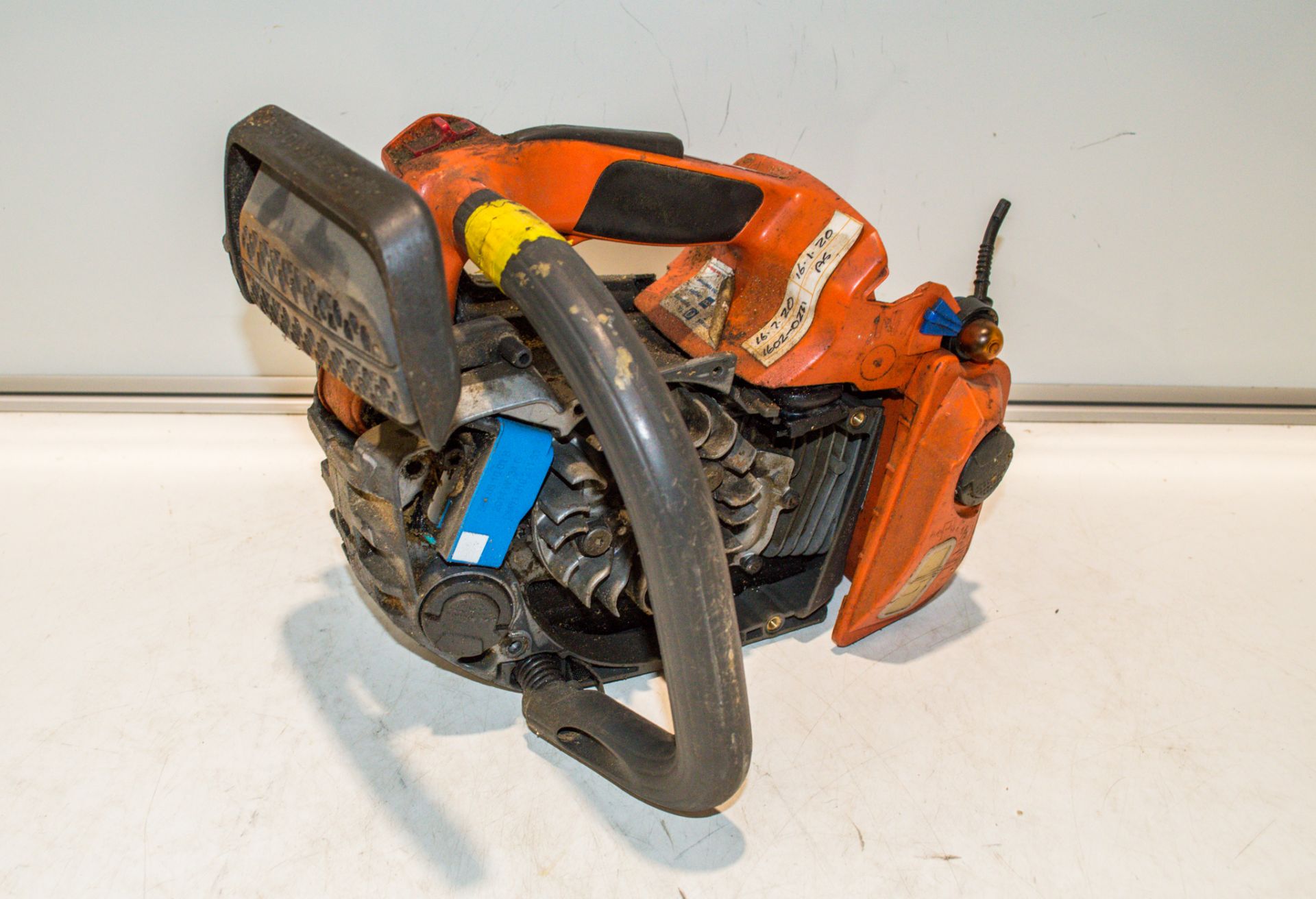 Husqvarna petrol driven chainsaw ** For spares ** 1602-0221