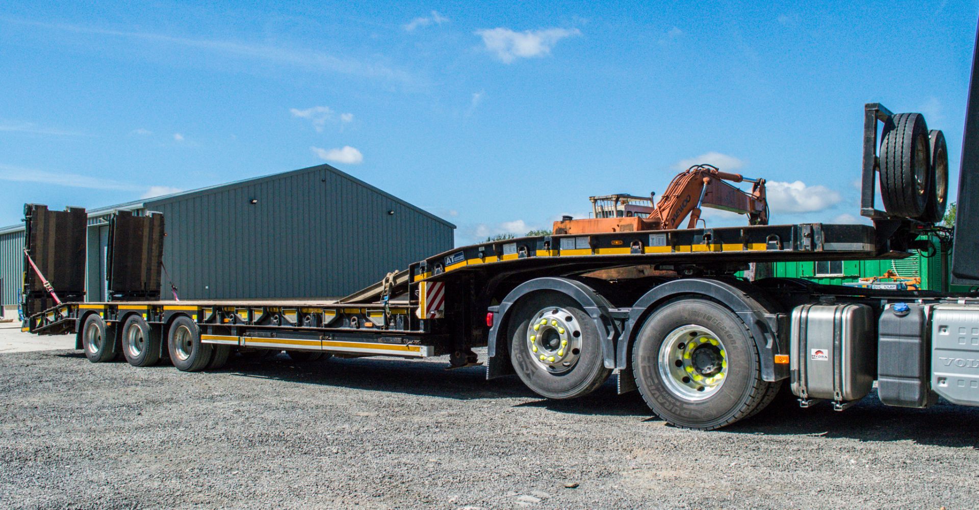 Andover SFLT 44 tri axle step frame low loader trailer  Year: 2014 S/N: E0850005 Ministery Number: - Image 8 of 28