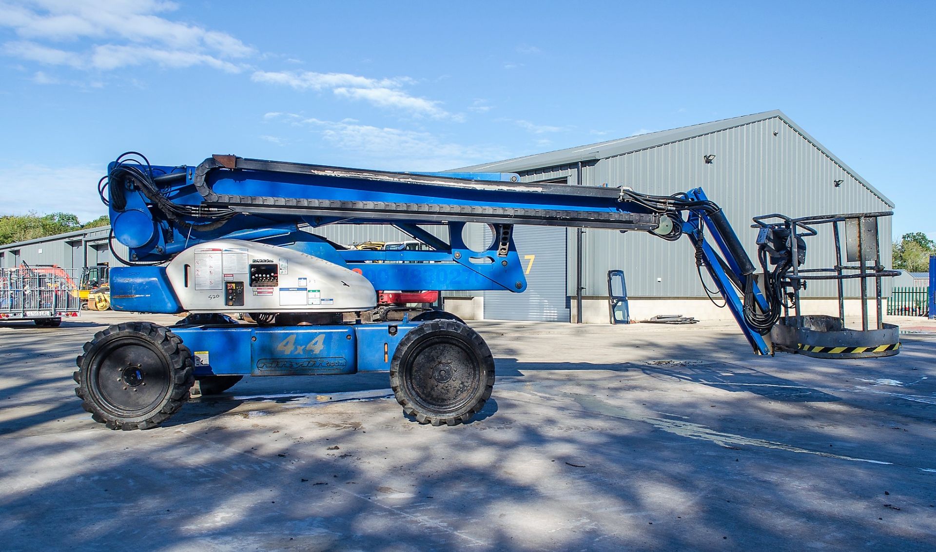 Nifty HR21D diesel driven 4 x 4 articulated boom lift  Year: 2007  S/N: 16141 HYP076 - Image 10 of 15