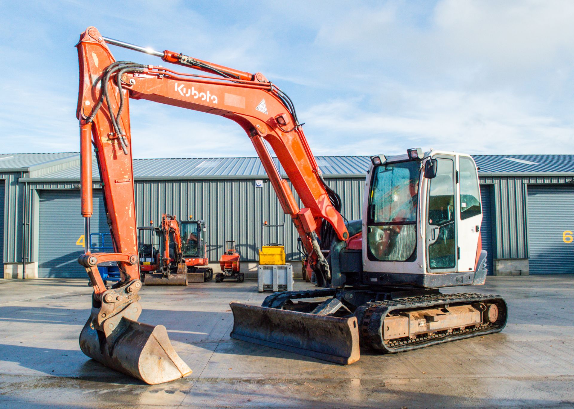 Kubota KX080-3 8 tonne rubber tracked excavator Year: 2012 S/N: 26381 Recorded Hours: 5162 blade,