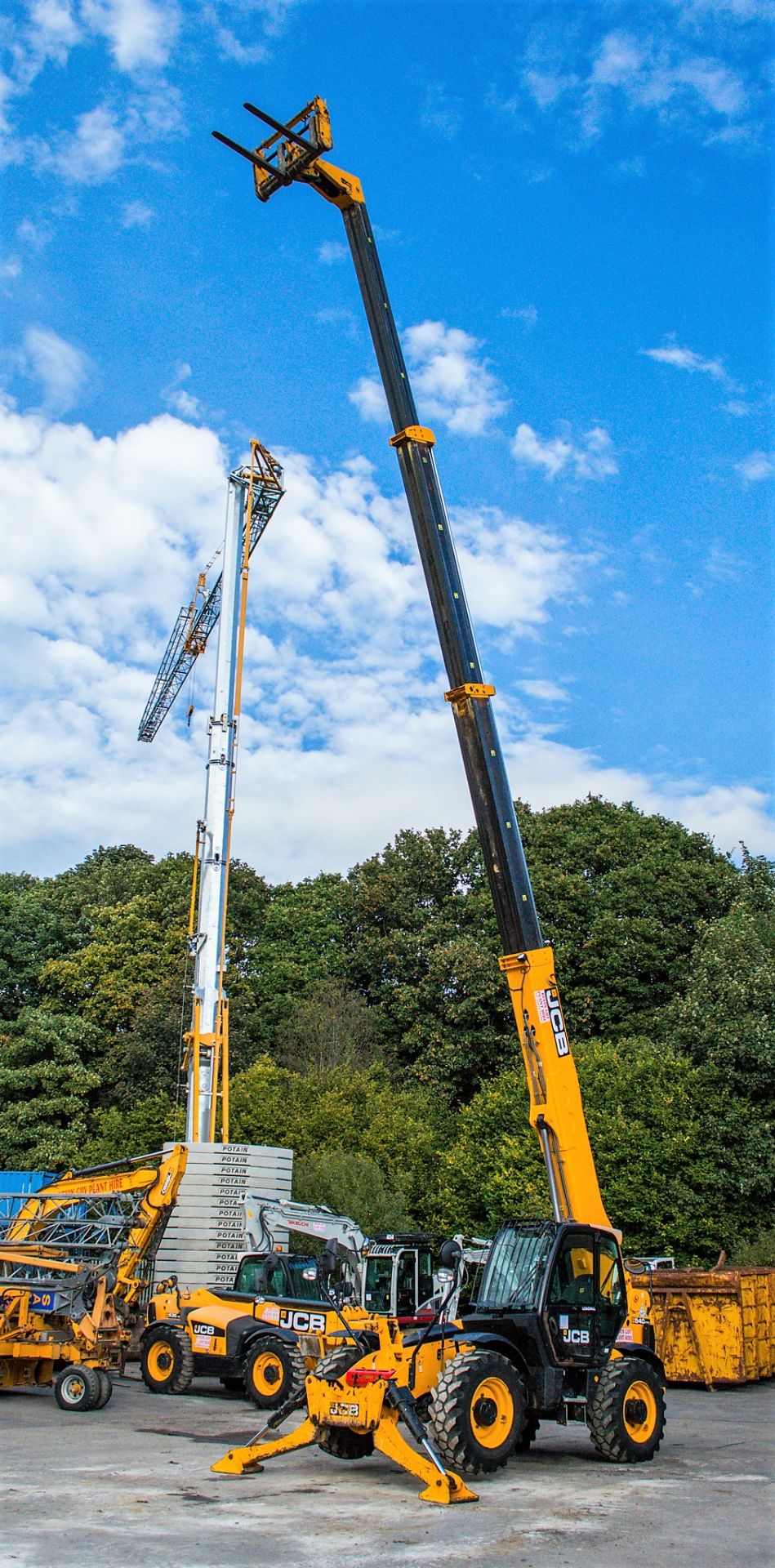 JCB 540 - 170 17 metre telescopic handler  Year: 2016 S/N: 2355441 Recorded Hours: 4940 Joystick - Image 14 of 25