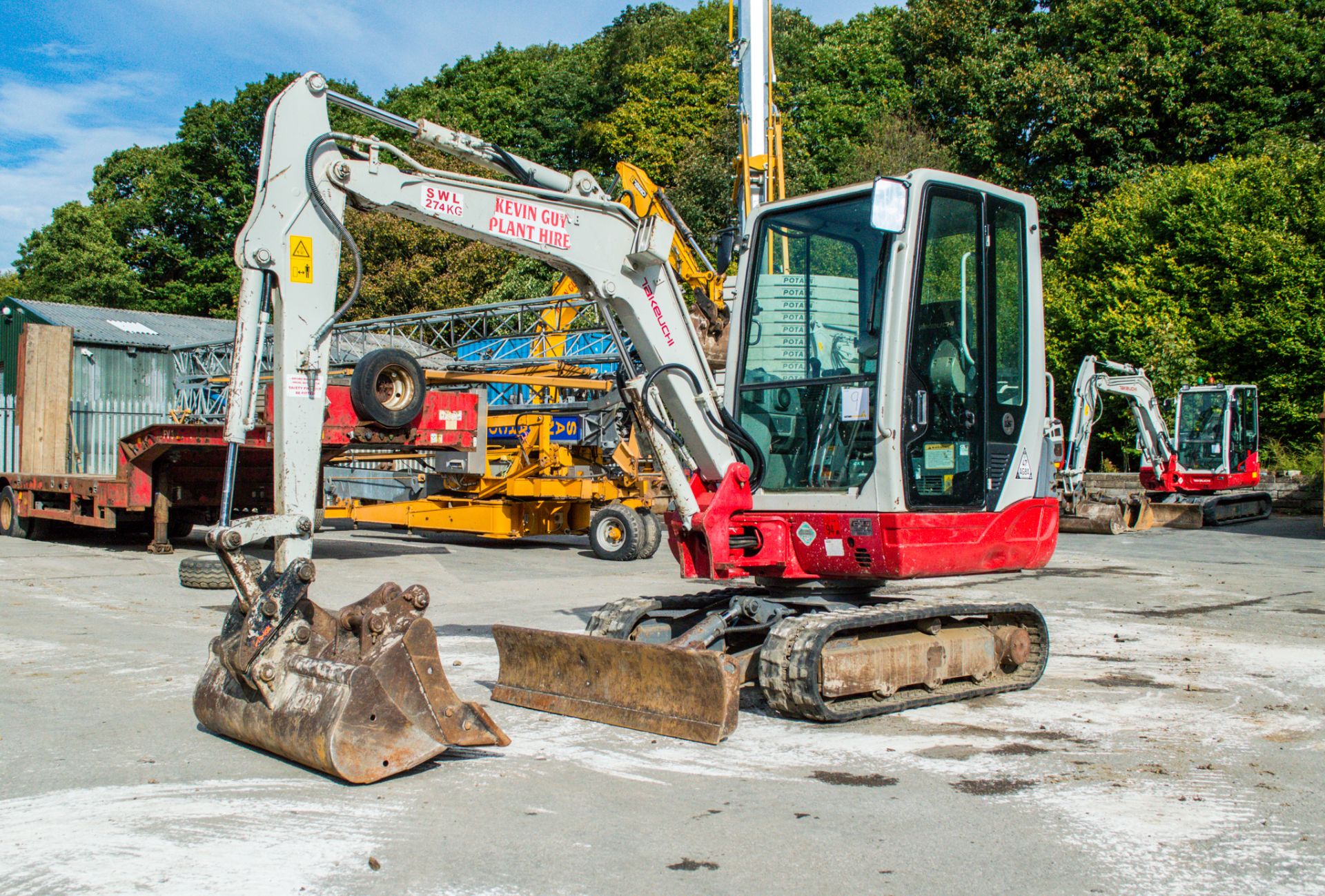 Takeuchi TB228 2.8 tonne rubber tracked mini excavator  Year: 2013 S/N: 22802670 Recorded Hours: Not