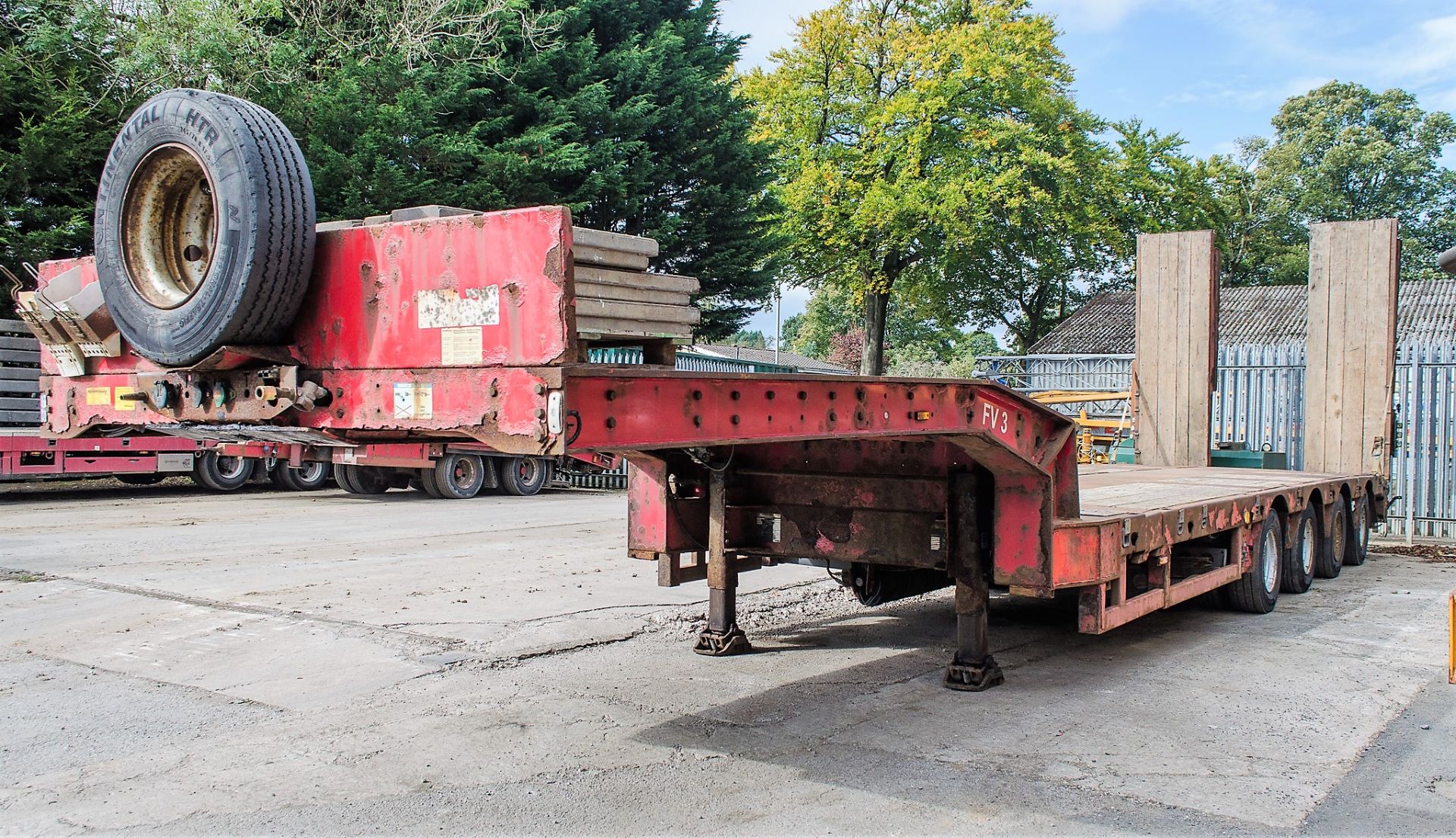 Faymonville STN 4AU 65 tonne 4 axle extendable step frame low loader trailer  Year: 2008  S/N: