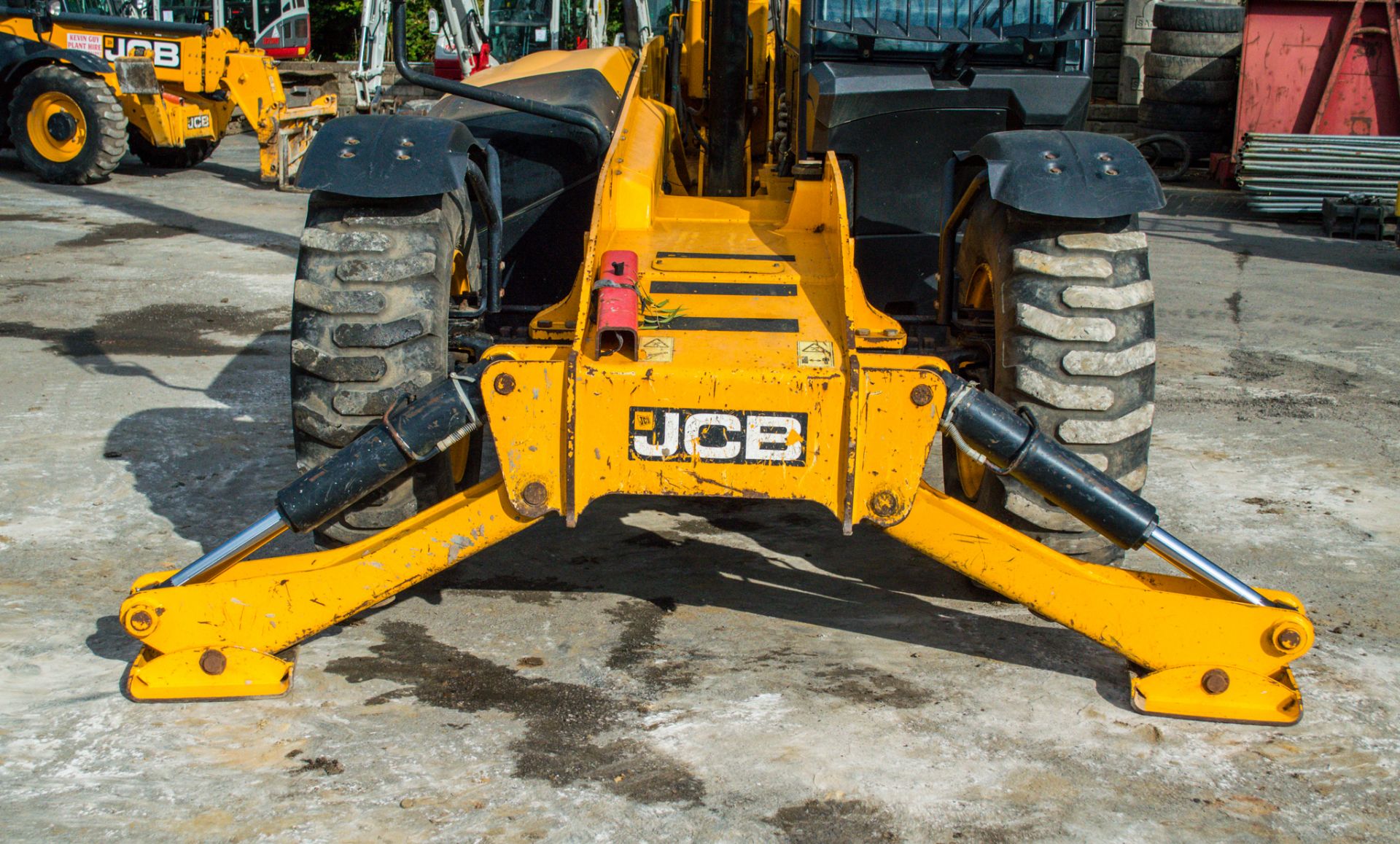 JCB 535 - 125 12.5 metre telescopic handler   Year: 2012 S/N: 2145750 Recorded Hours: 4051 Auxillary - Image 16 of 23