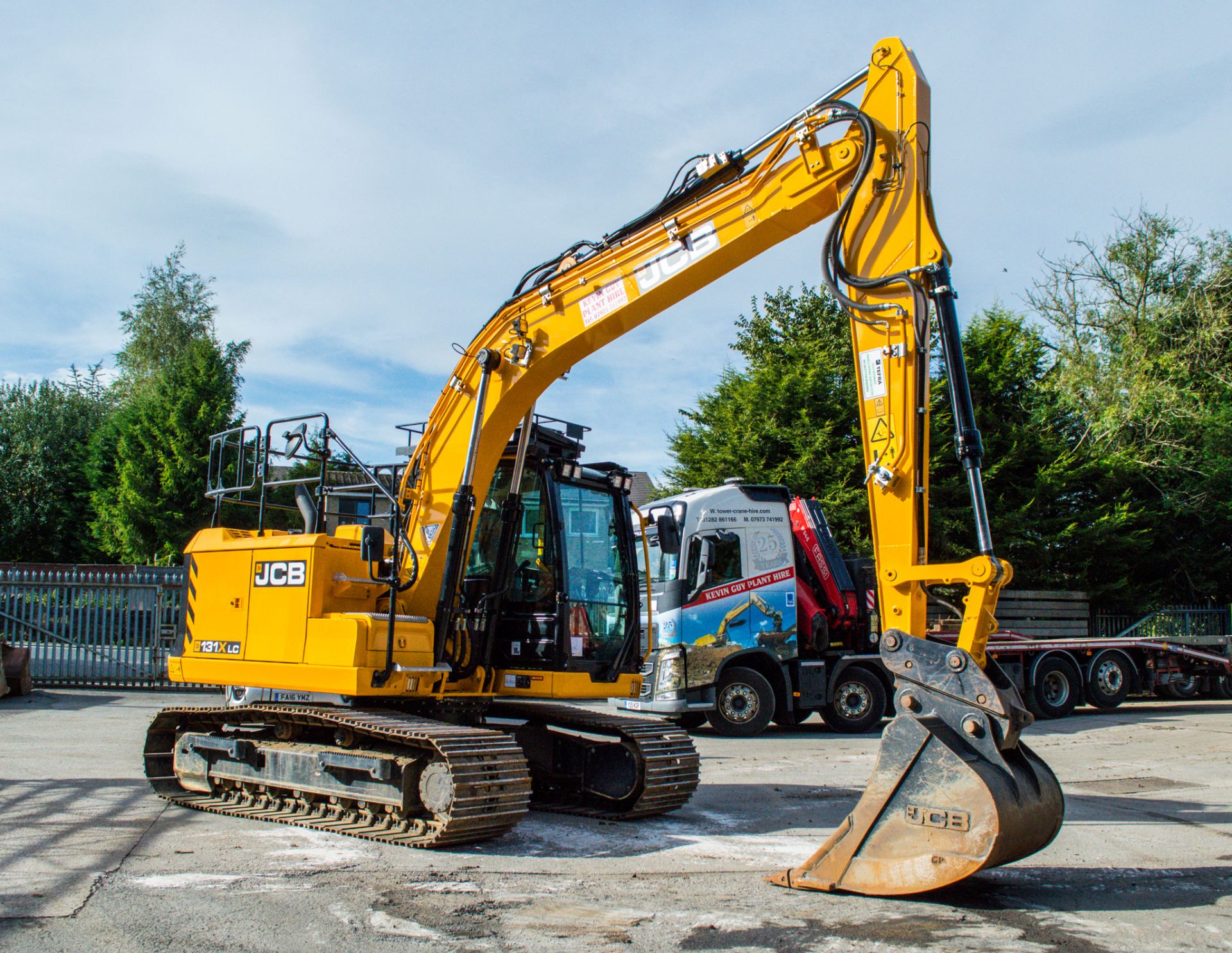 JCB 131 X LC 14 tonne steel tracked excavator  Year: 2019 S/N: 2779209 Recorded Hours: 623 c/w - Image 2 of 23