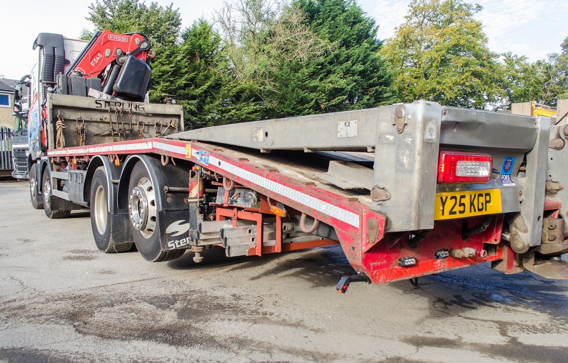 Vovlo FH 12 460 Euro 6 8 x 2 beaver tail plant crane draw bar lorry Reg No: Y25 KGP (number plate to - Image 11 of 32