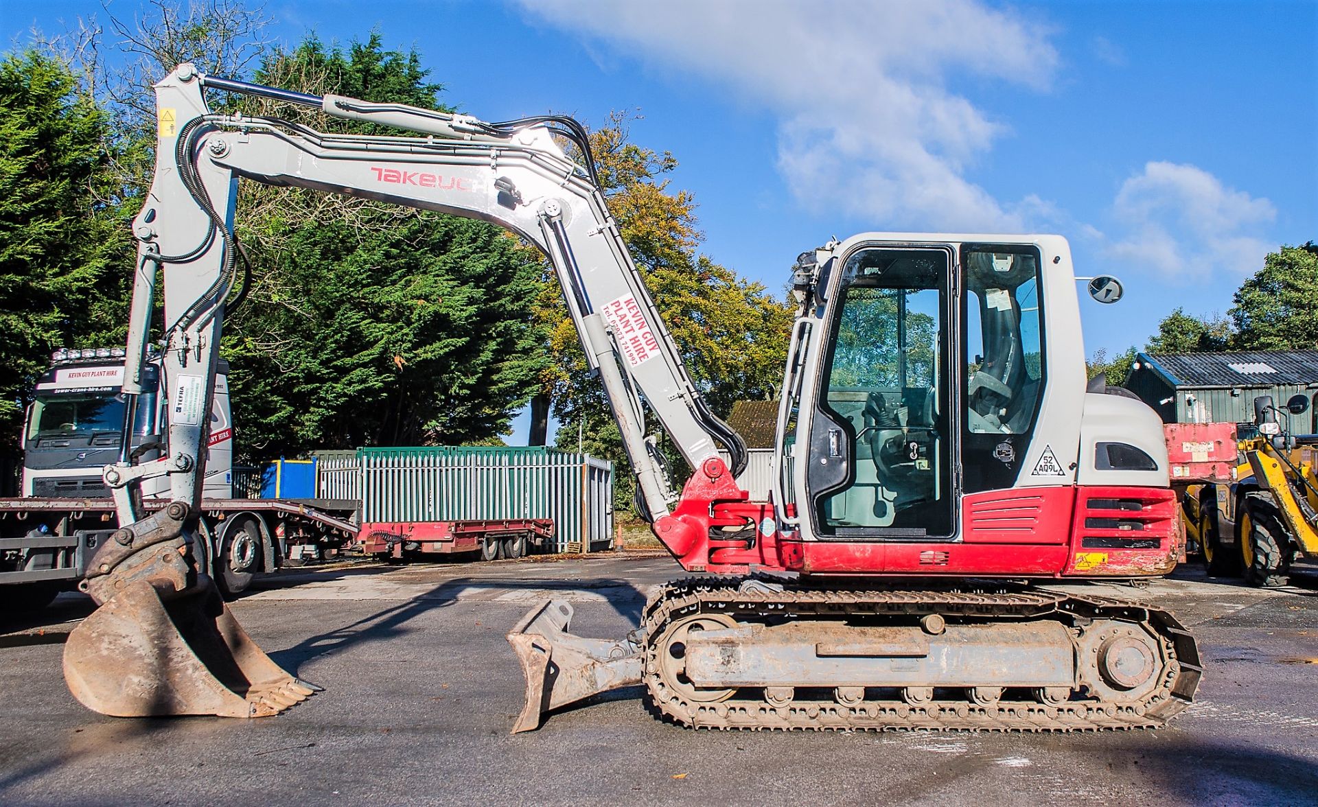 Takeuchi TB290 9 tonne steel tracked excavator  Year: 2017 S/N: 190200753 Recorded Hours: 2763 c/w - Image 8 of 26