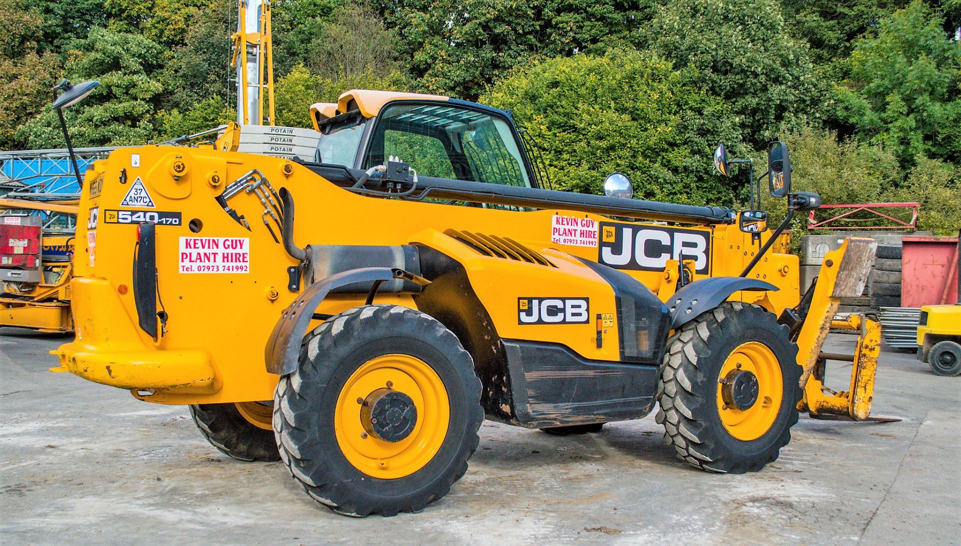 JCB 540 - 170 17 metre telescopic handler  Year: 2016 S/N: 2355441 Recorded Hours: 4940 Joystick - Image 3 of 25