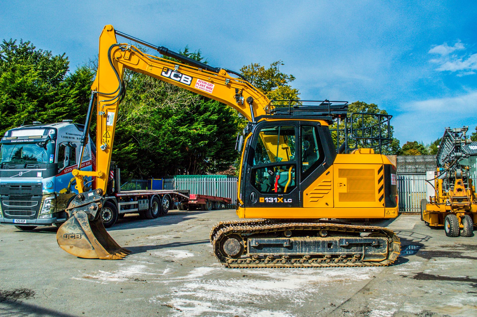 JCB 131 X LC 14 tonne steel tracked excavator  Year: 2019 S/N: 2779209 Recorded Hours: 623 c/w - Image 8 of 23