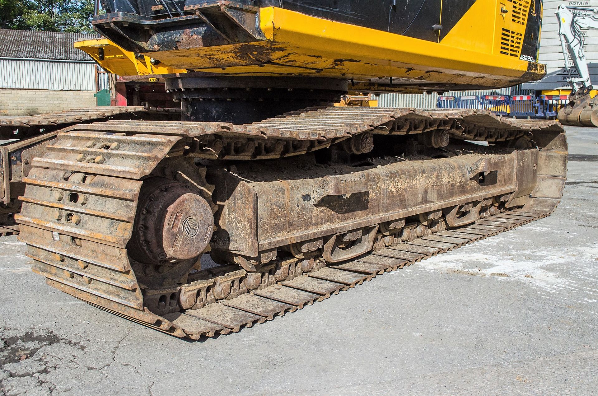JCB JS 220 XD 22 tonne demolition spec steel tracked excavator - Image 8 of 27