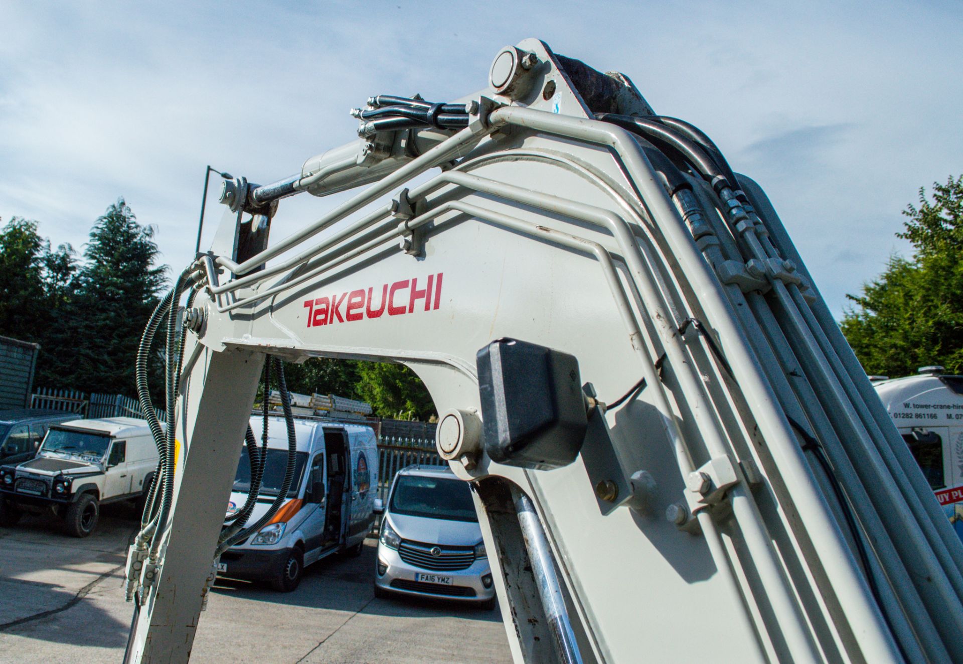 Takeuchi TB260 6 tonne rubber tracked midi excavator  Year: 2018 S/N: 12600319 Recorded Hours: - Image 13 of 25