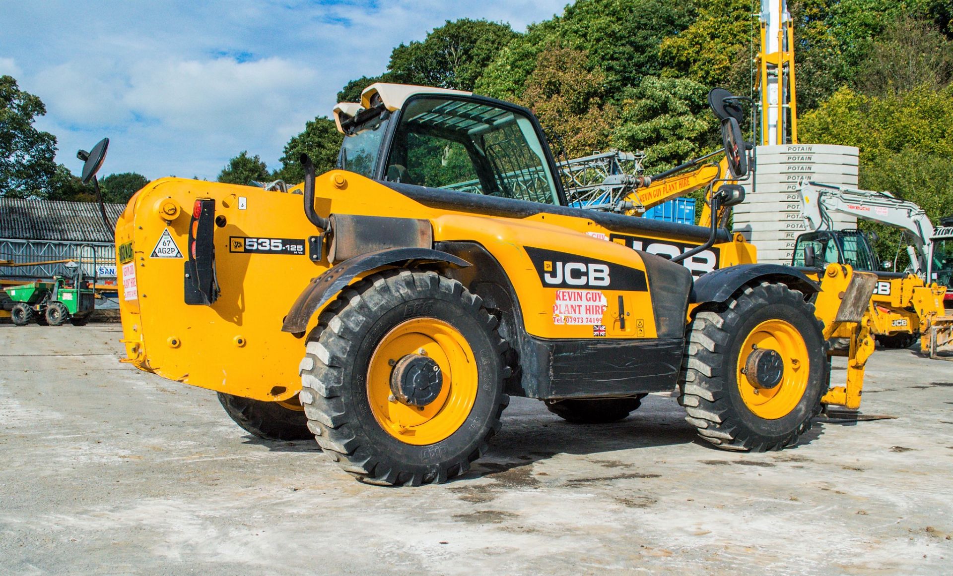 JCB 535 - 125 12.5 metre telescopic handler   Year: 2012 S/N: 2145750 Recorded Hours: 4051 Auxillary - Image 3 of 23