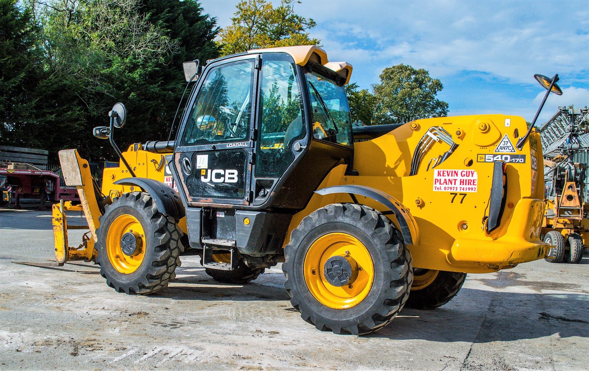 JCB 540 - 170 17 metre telescopic handler  Year: 2016 S/N: 2355441 Recorded Hours: 4940 Joystick - Image 4 of 25