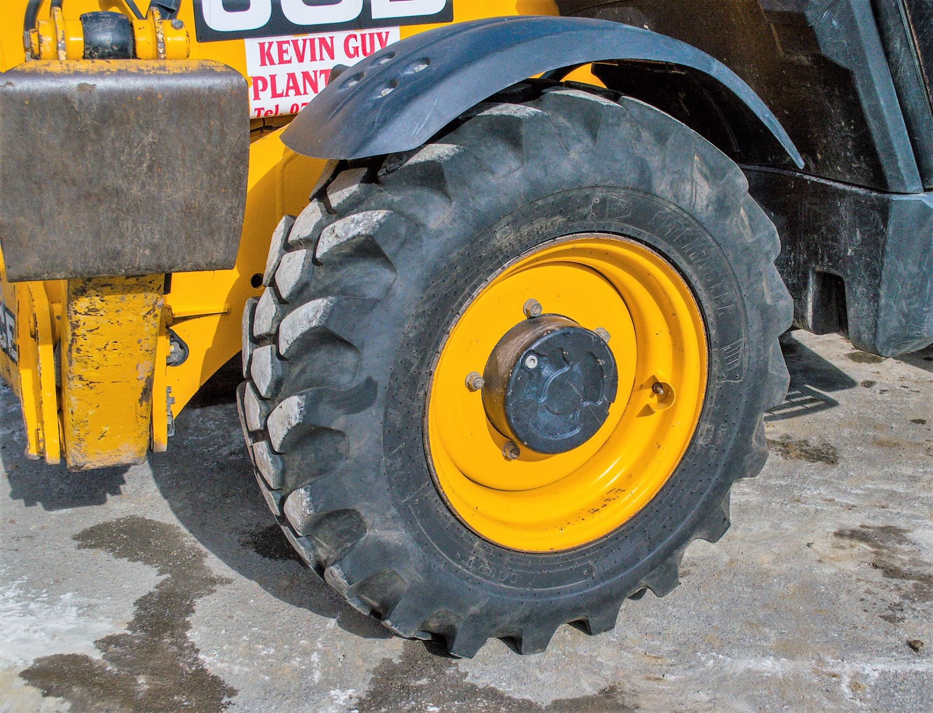 JCB 540 - 140 14 metre telescopic handler   Year: 2016 S/N: 2462658 Recorded Hours: 5434 Auxillary - Image 9 of 23