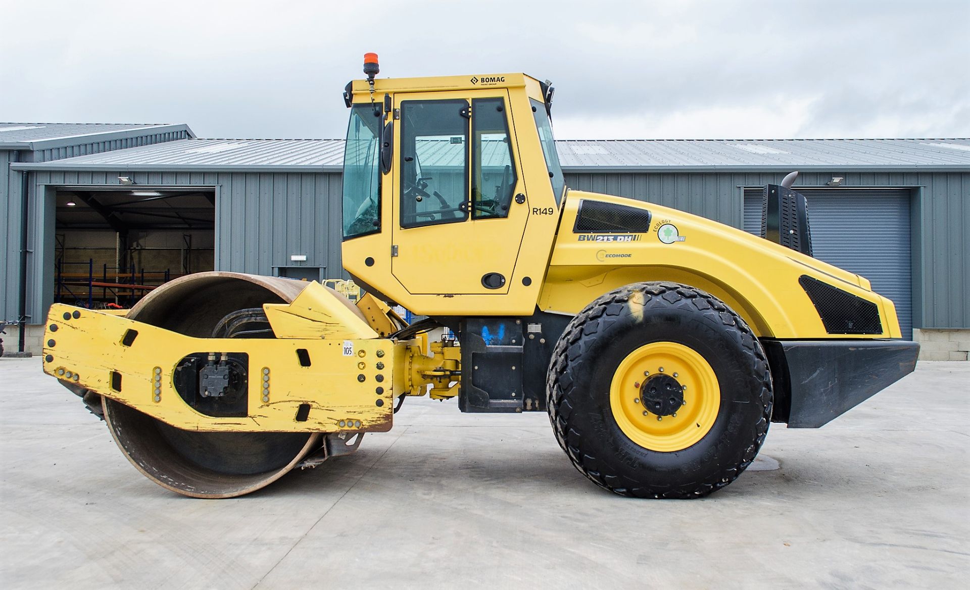 Bomag BW213 DH-4i single drum roller Year: 2014 S/N: 101004 Recorded Hours: 2194 ** This lot is - Image 8 of 21