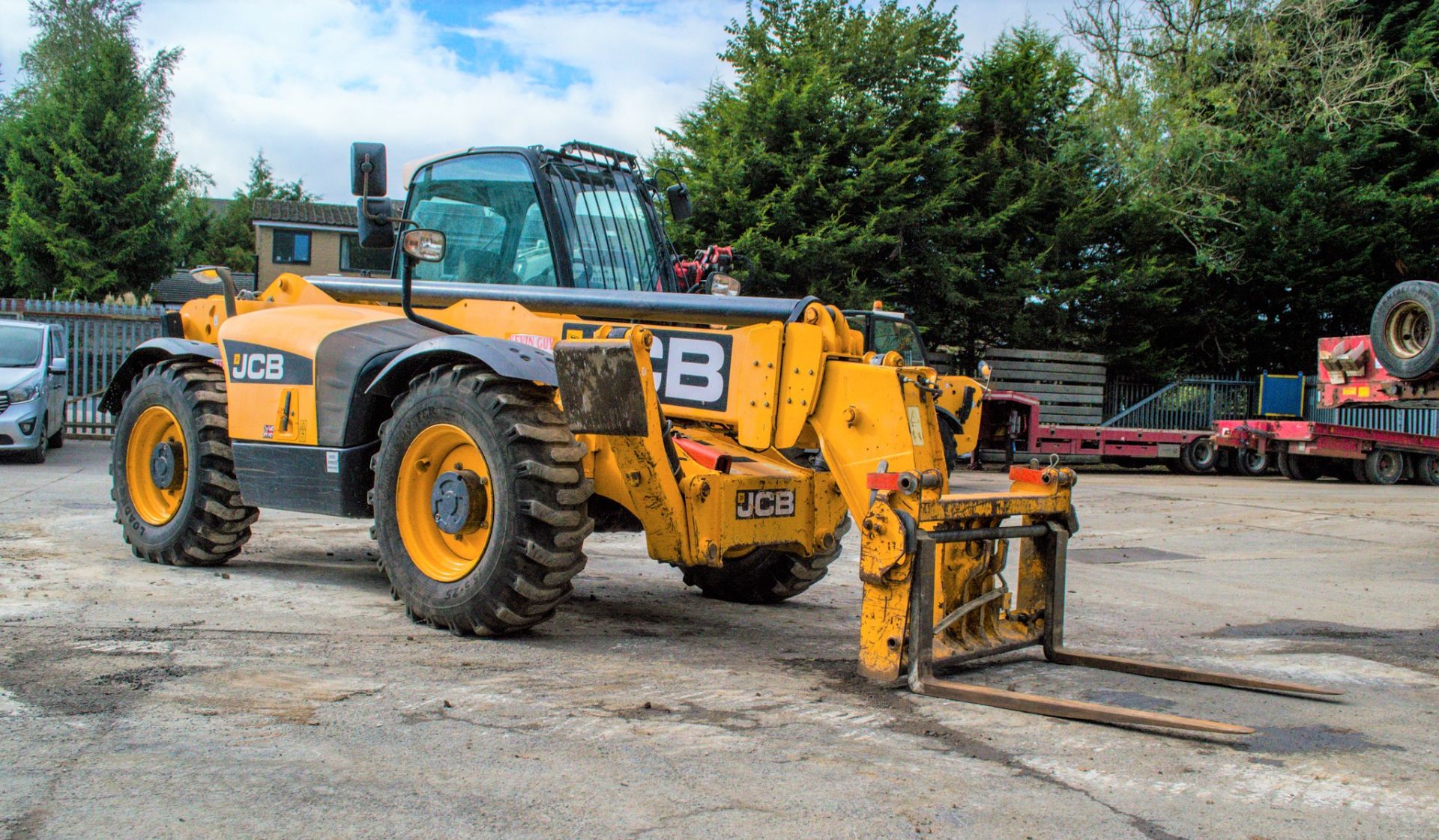 JCB 535 - 140 14 metre telescopic handler   Year: 2011 S/N: 01527306 Recorded Hours: 4281 - Image 2 of 25