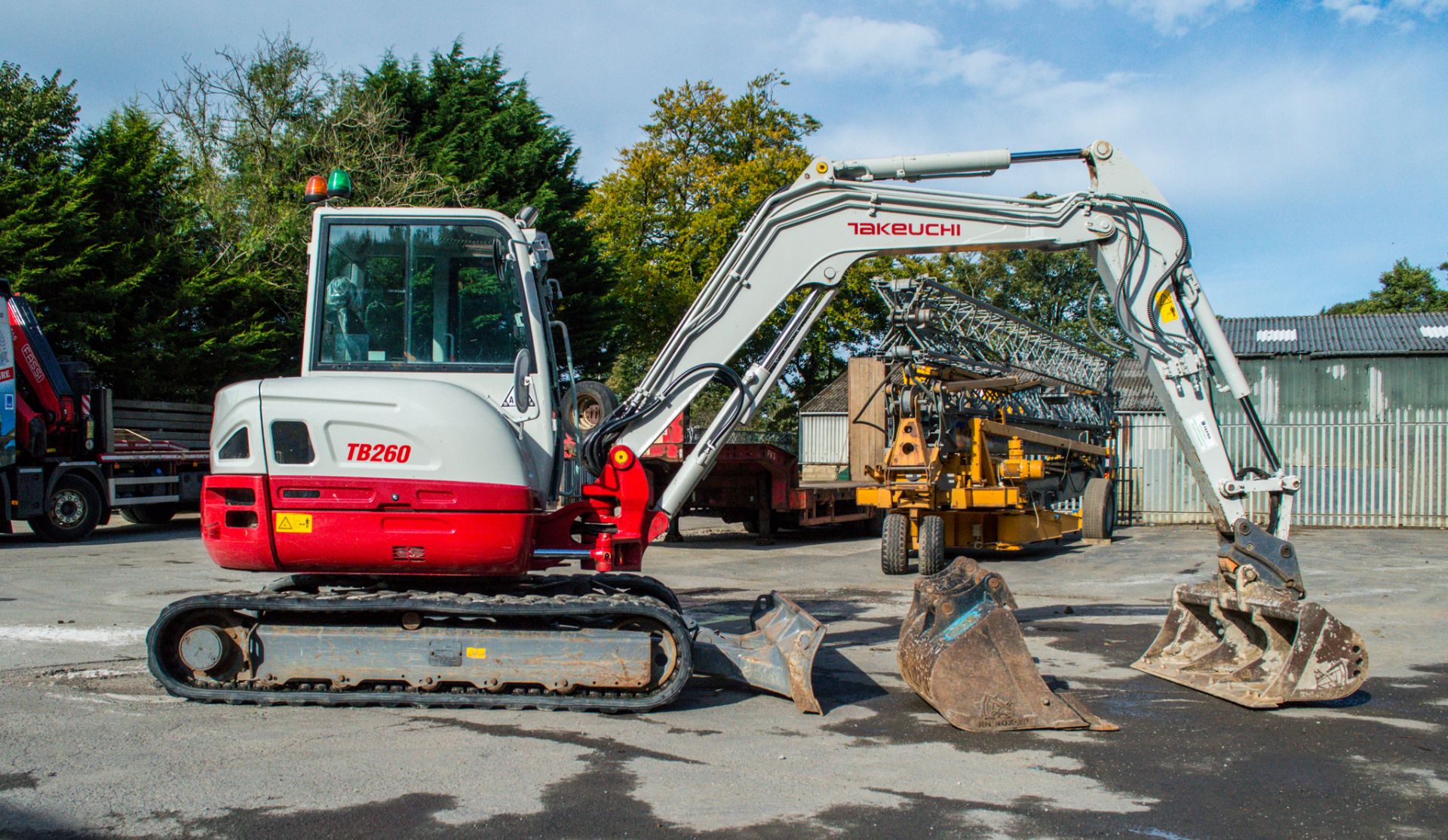 Takeuchi TB260 6 tonne rubber tracked midi excavator  Year: 2018 S/N: 12600319 Recorded Hours: - Image 8 of 25