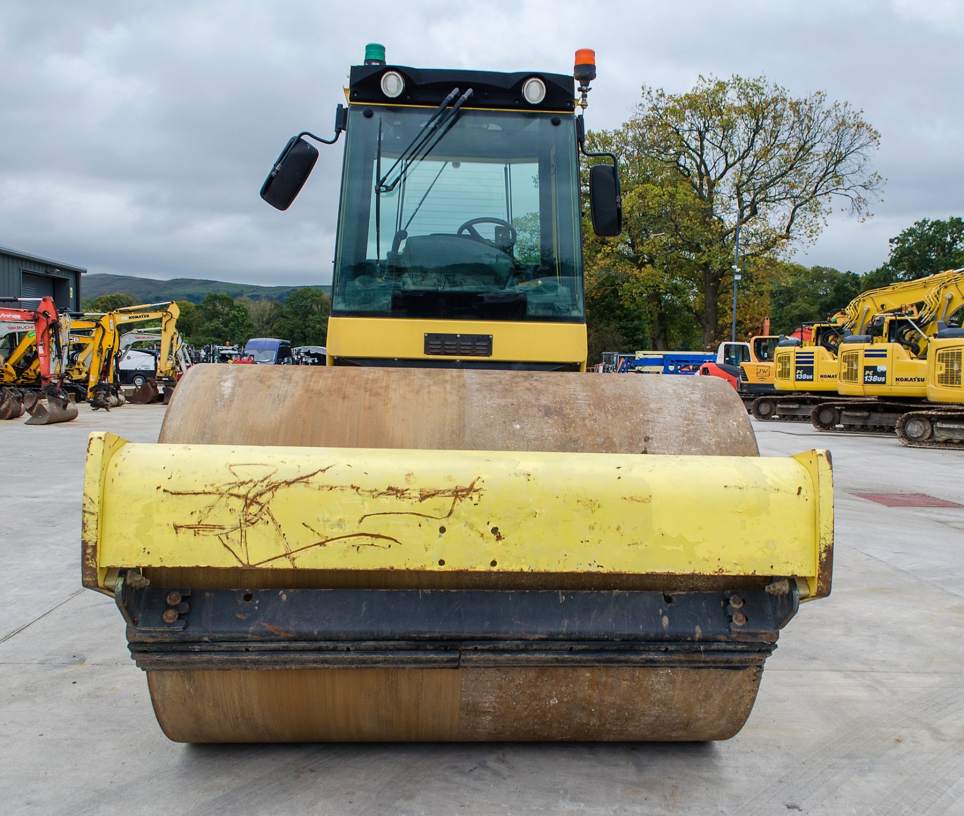 Bomag BW213 DH-4i single drum roller Year: 2014 S/N: 101004 Recorded Hours: 2194 ** This lot is - Image 5 of 21