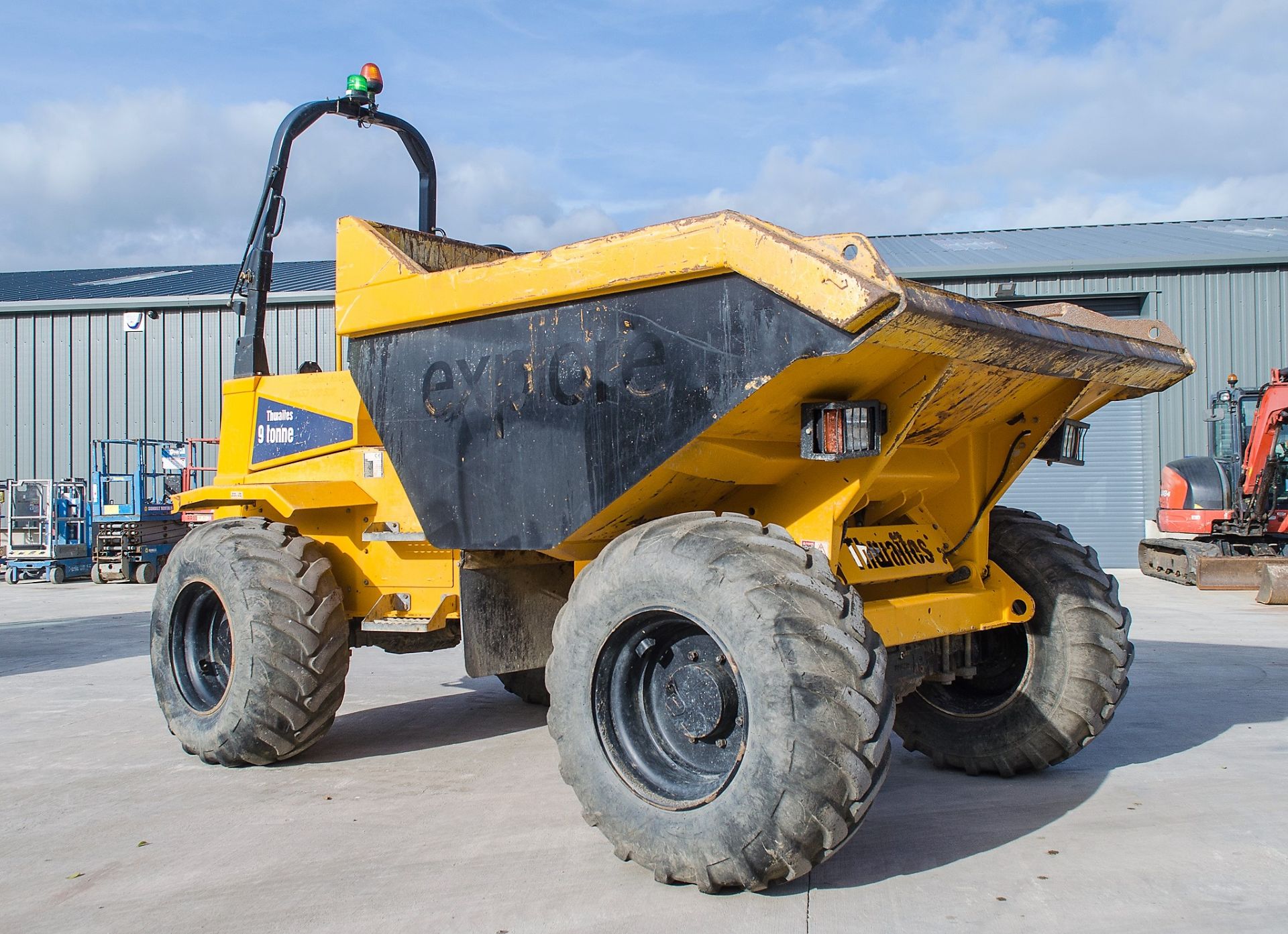 Thwaites 9 tonne straight skip dumper Year: 2018 S/N: 2E1993 Recorded Hours: 1315 ** This lot is not - Image 2 of 21