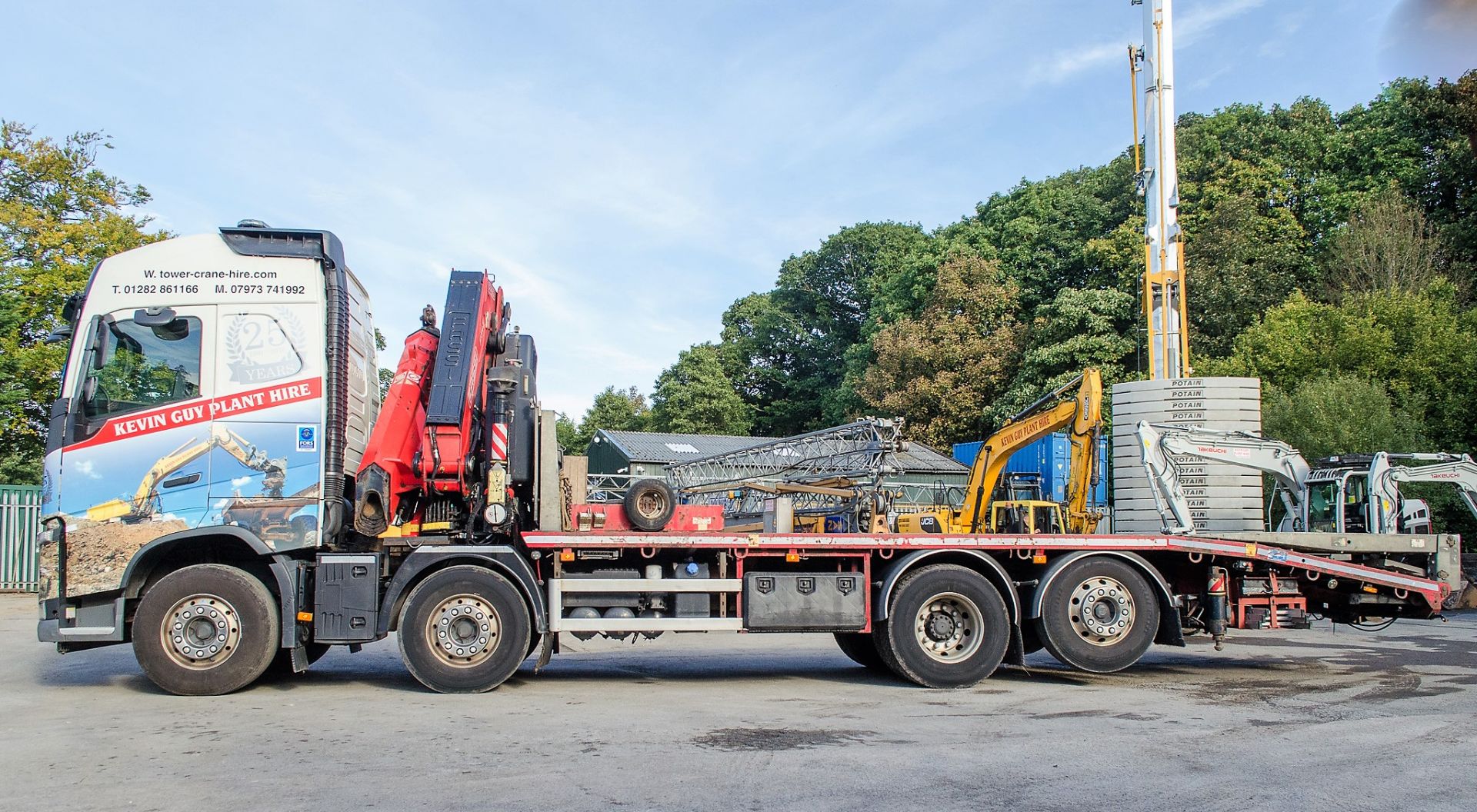 Vovlo FH 12 460 Euro 6 8 x 2 beaver tail plant crane draw bar lorry Reg No: Y25 KGP (number plate to - Image 7 of 32