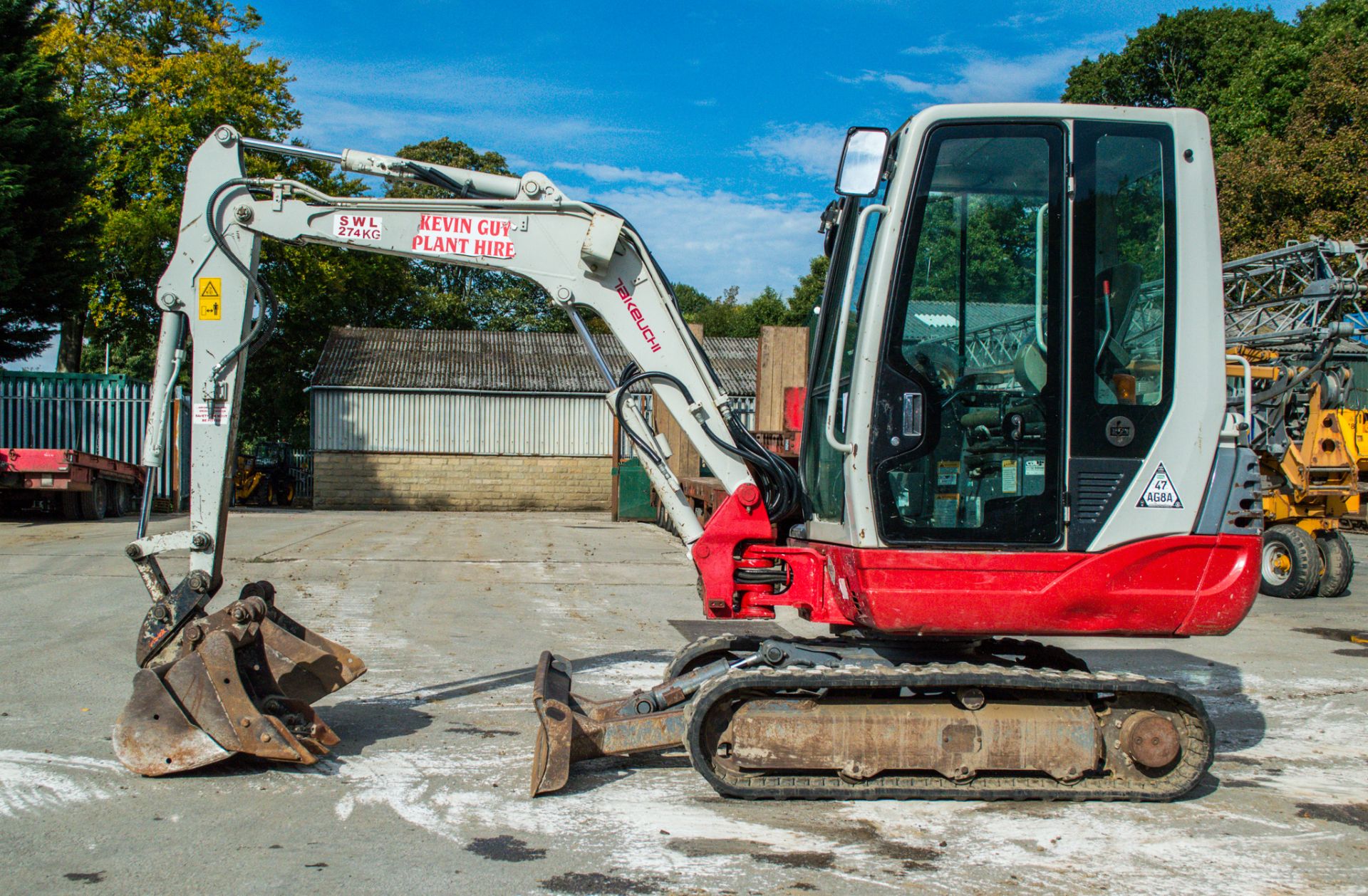 Takeuchi TB228 2.8 tonne rubber tracked mini excavator  Year: 2013 S/N: 22802670 Recorded Hours: Not - Image 7 of 20