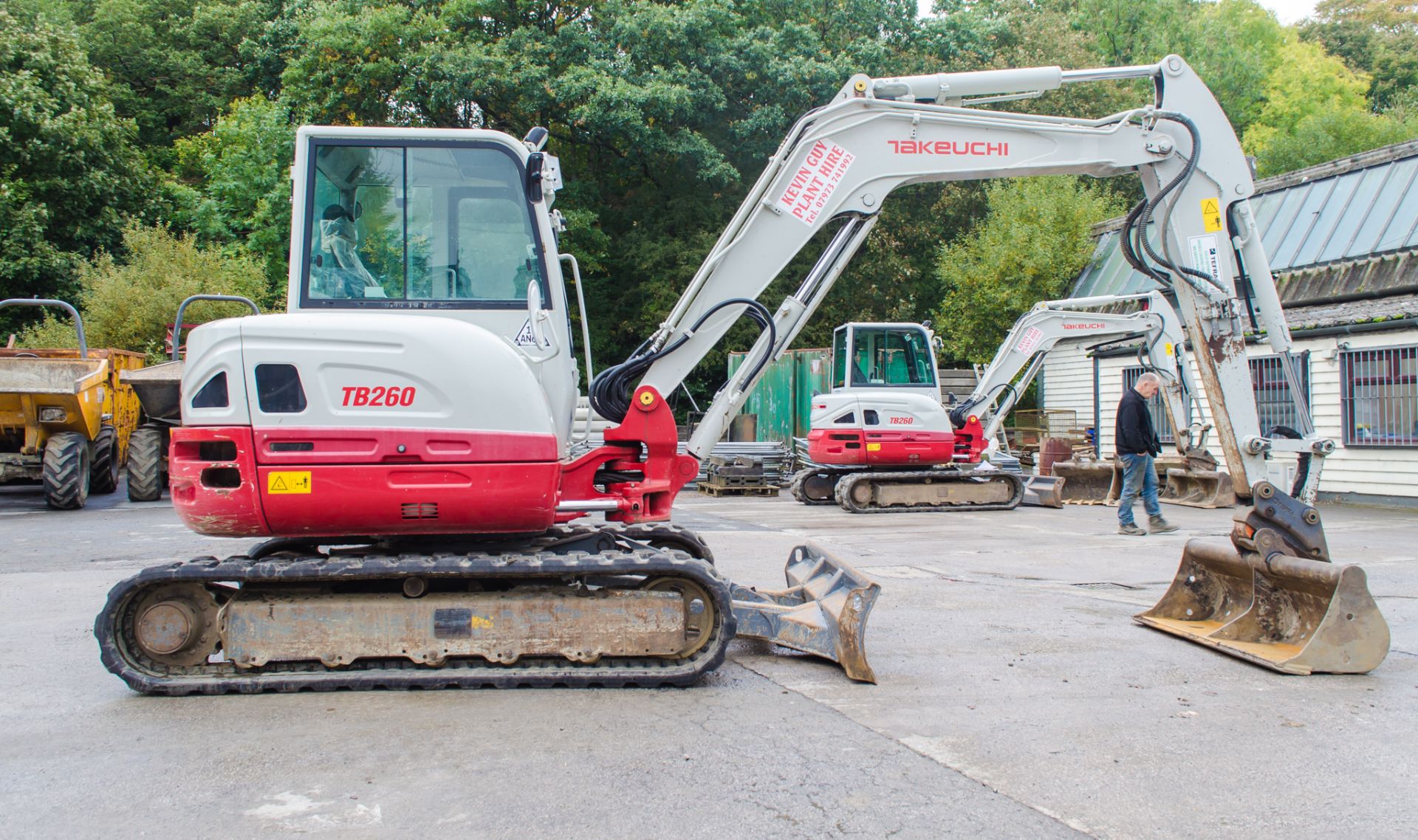 Takeuchi TB260 6 tonne rubber tracked midi excavator  Year: 2016 S/N: 126001565 Recorded Hours: 3163 - Image 7 of 23