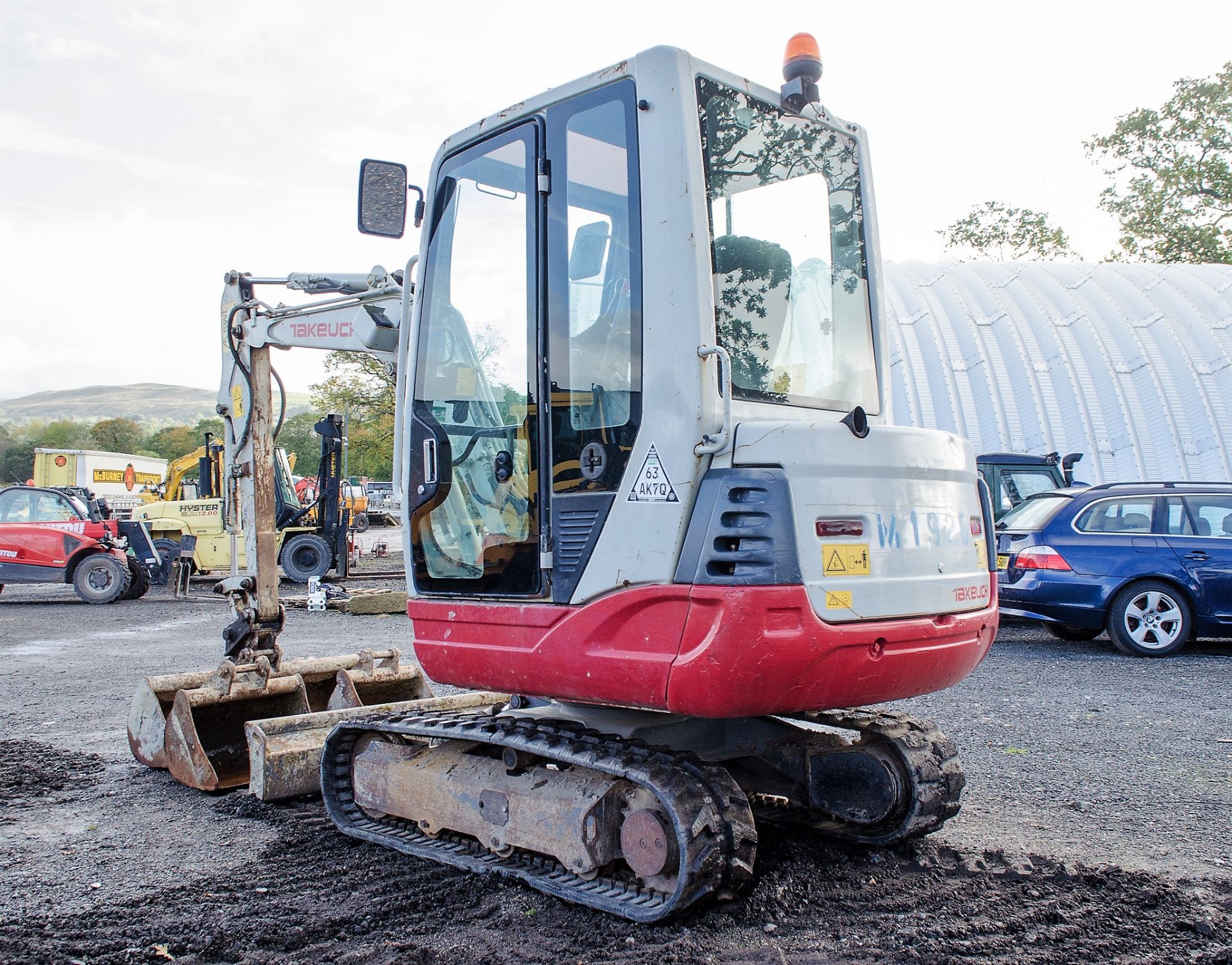 Takeuchi TB228 2.8 tonne rubber tracked excavator Year: 2015 S/N: 122804168 Recorded Hours: 3977 - Image 4 of 20