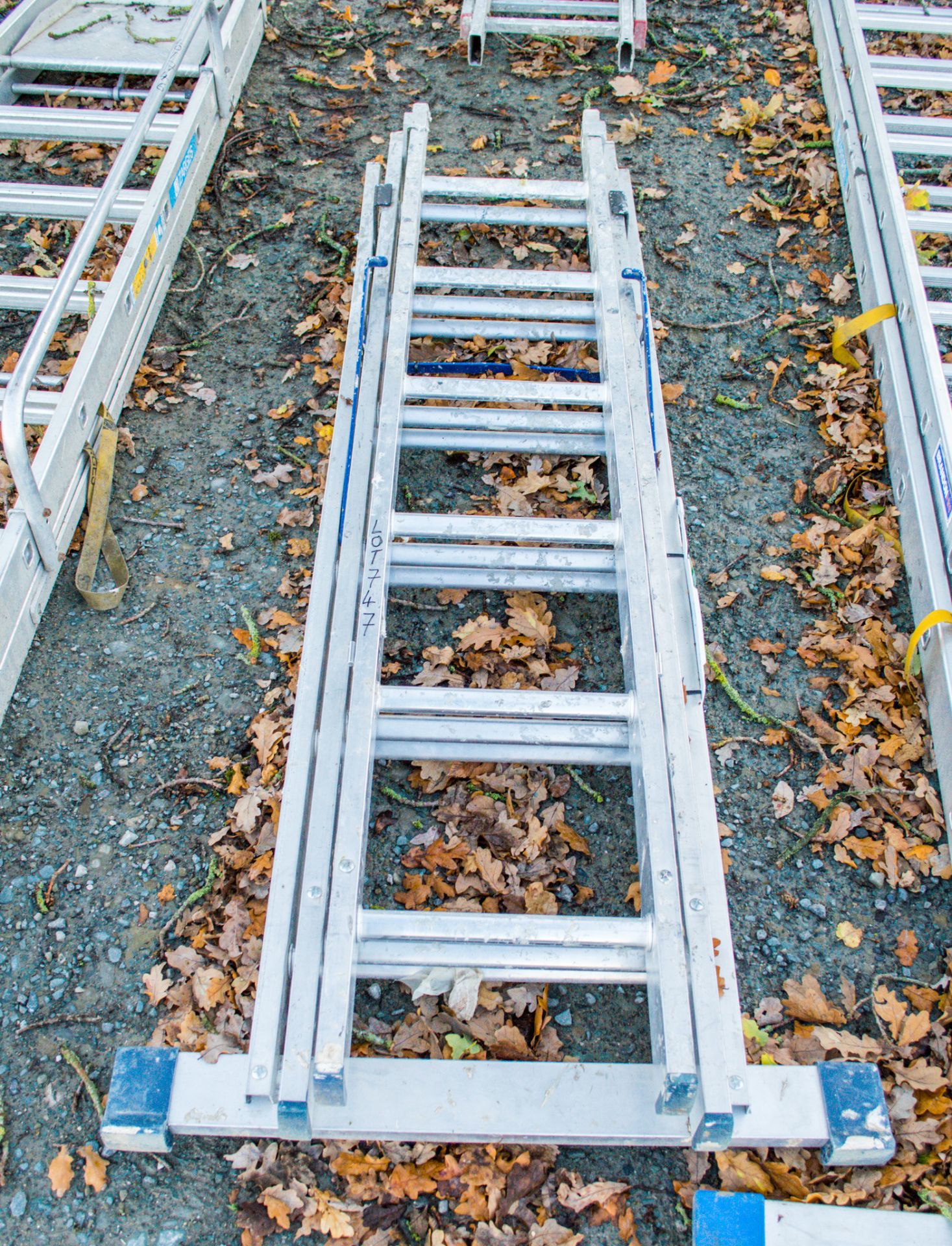 Three stage aluminium extendable ladder 1712-LYT007