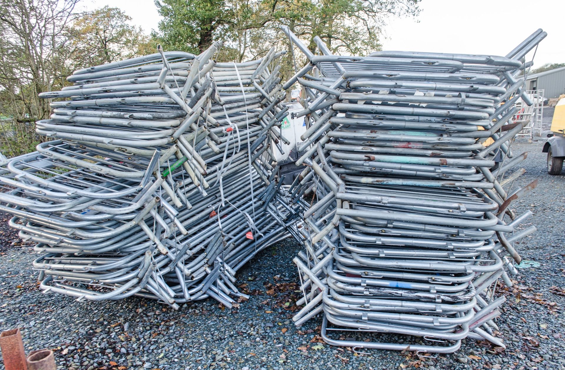 Quantity of barrier fencing as photographed - Image 2 of 2